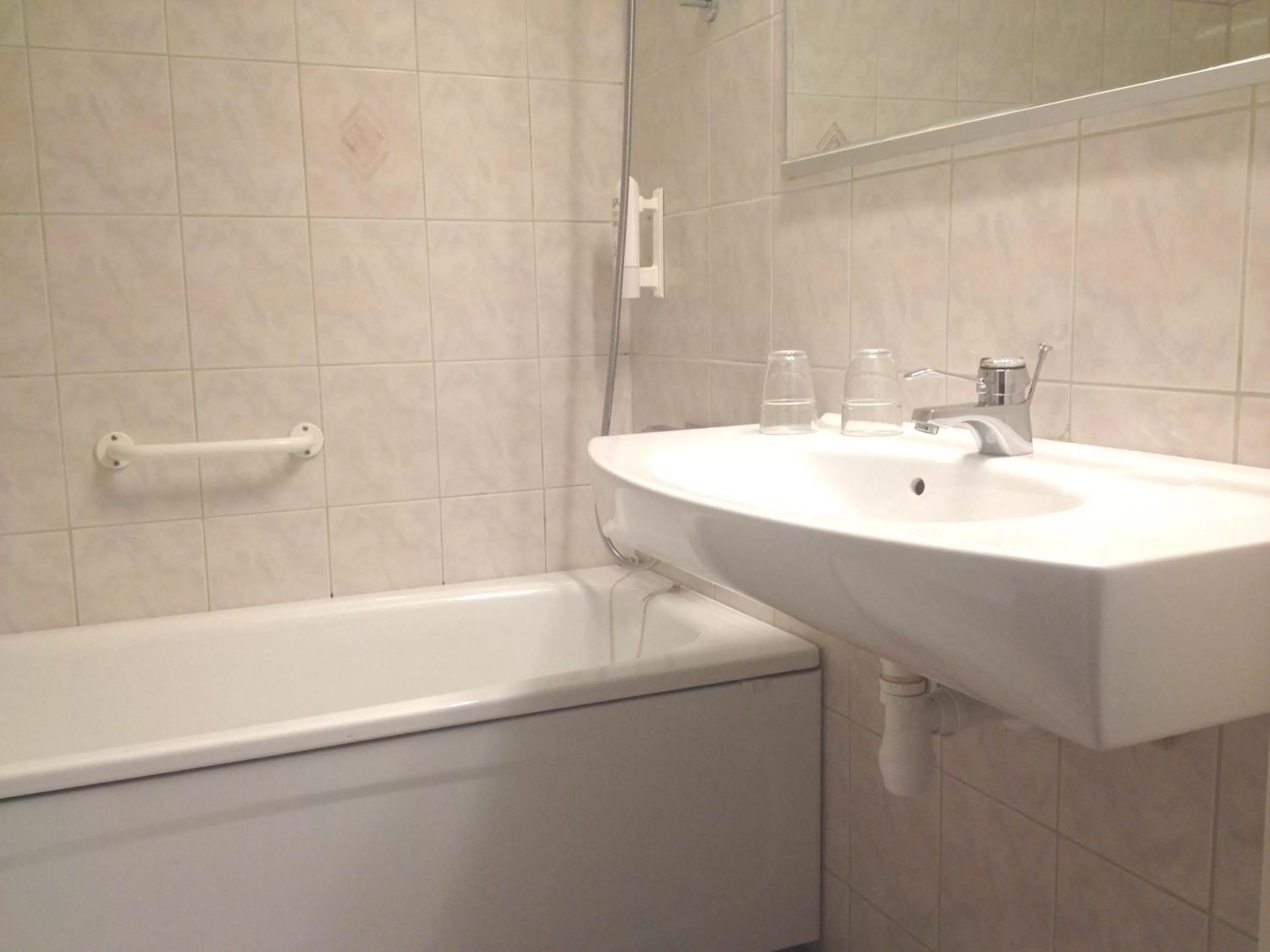 Bathroom in Comfort Hotel Jazz, Borås