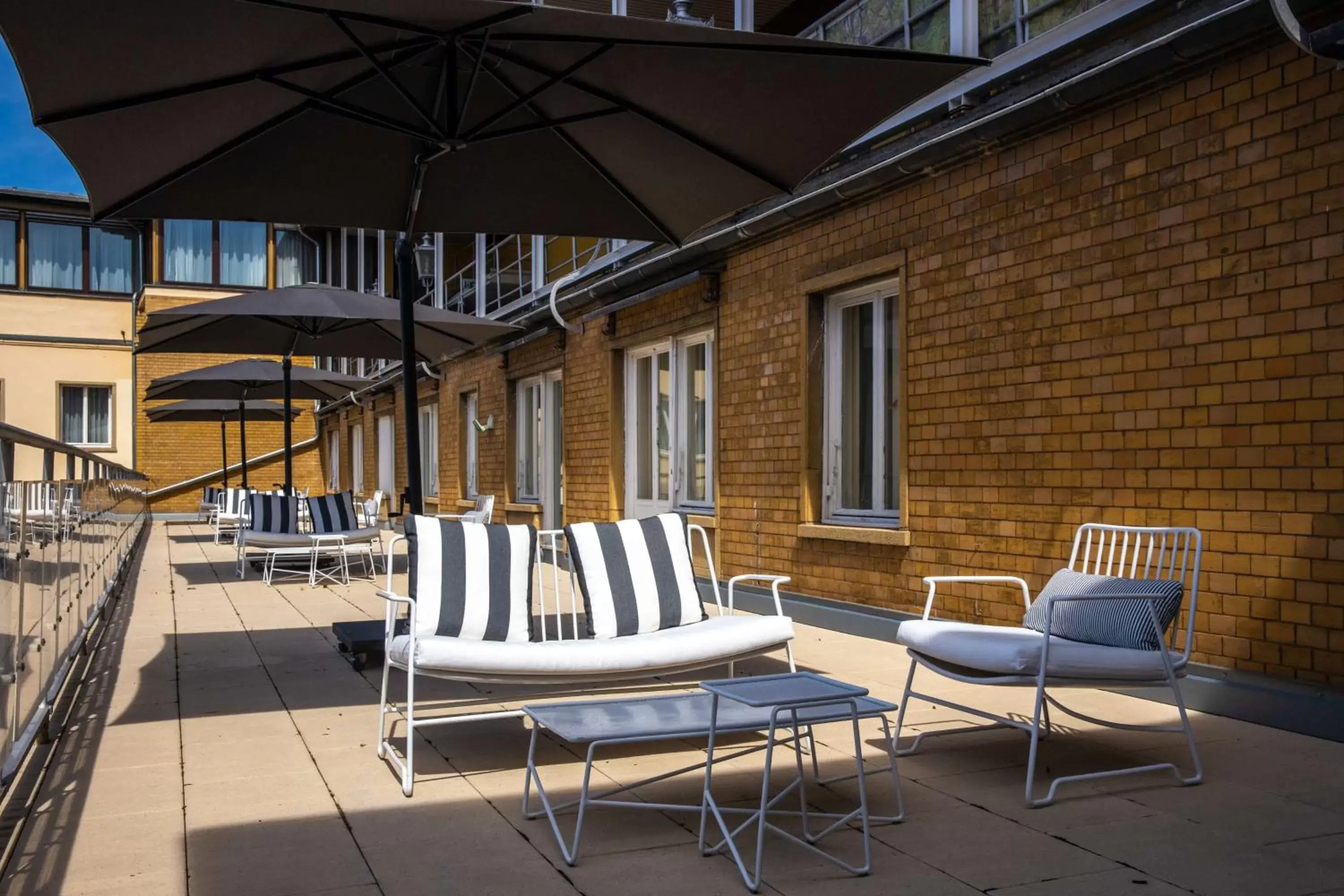 Photo of the whole room in Radisson Blu Hotel Schwarzer Bock Wiesbaden Photo of the whole room in Radisson Blu Hotel Schwarzer Bock Wiesbaden