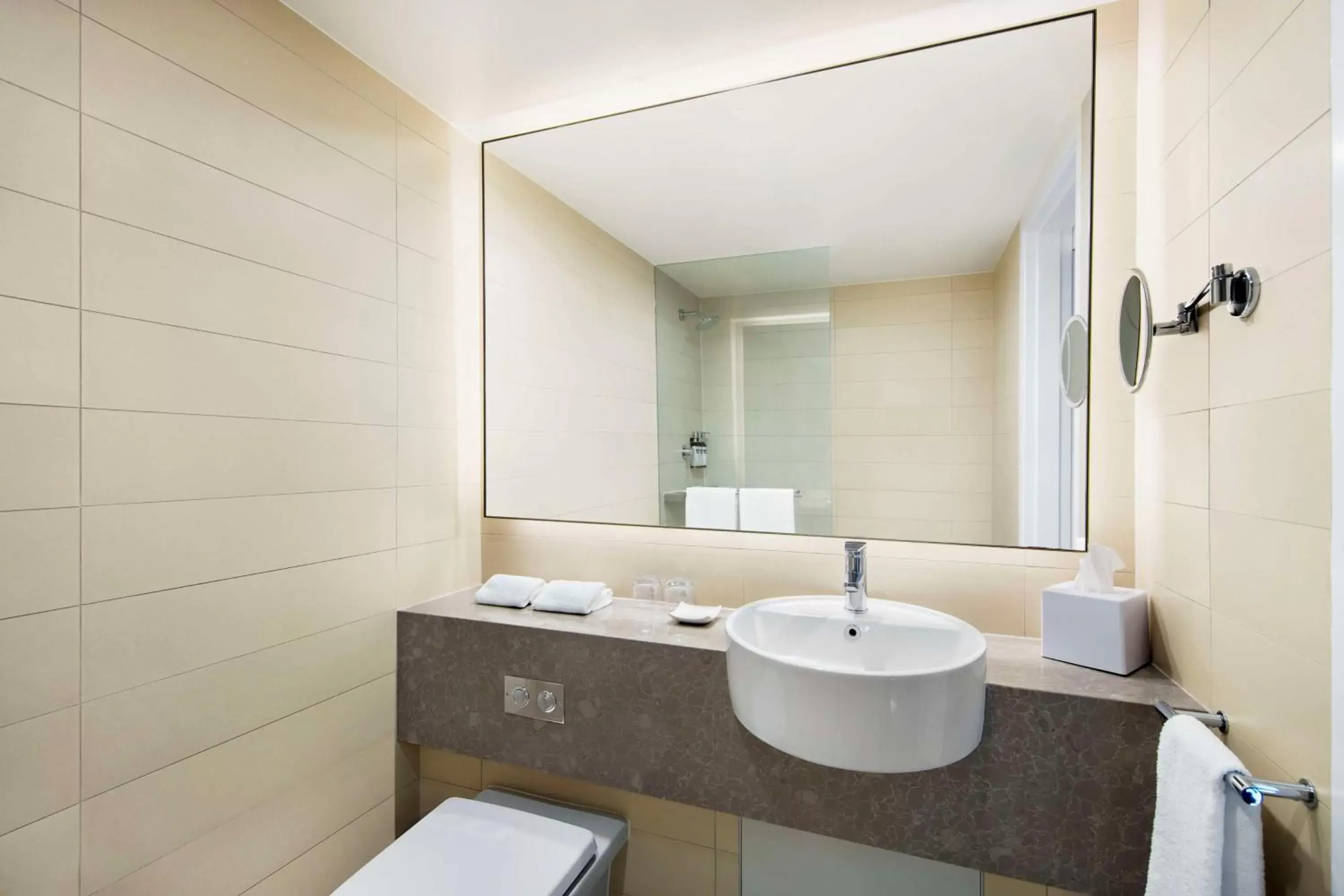 Bathroom in Hyatt Regency Sydney