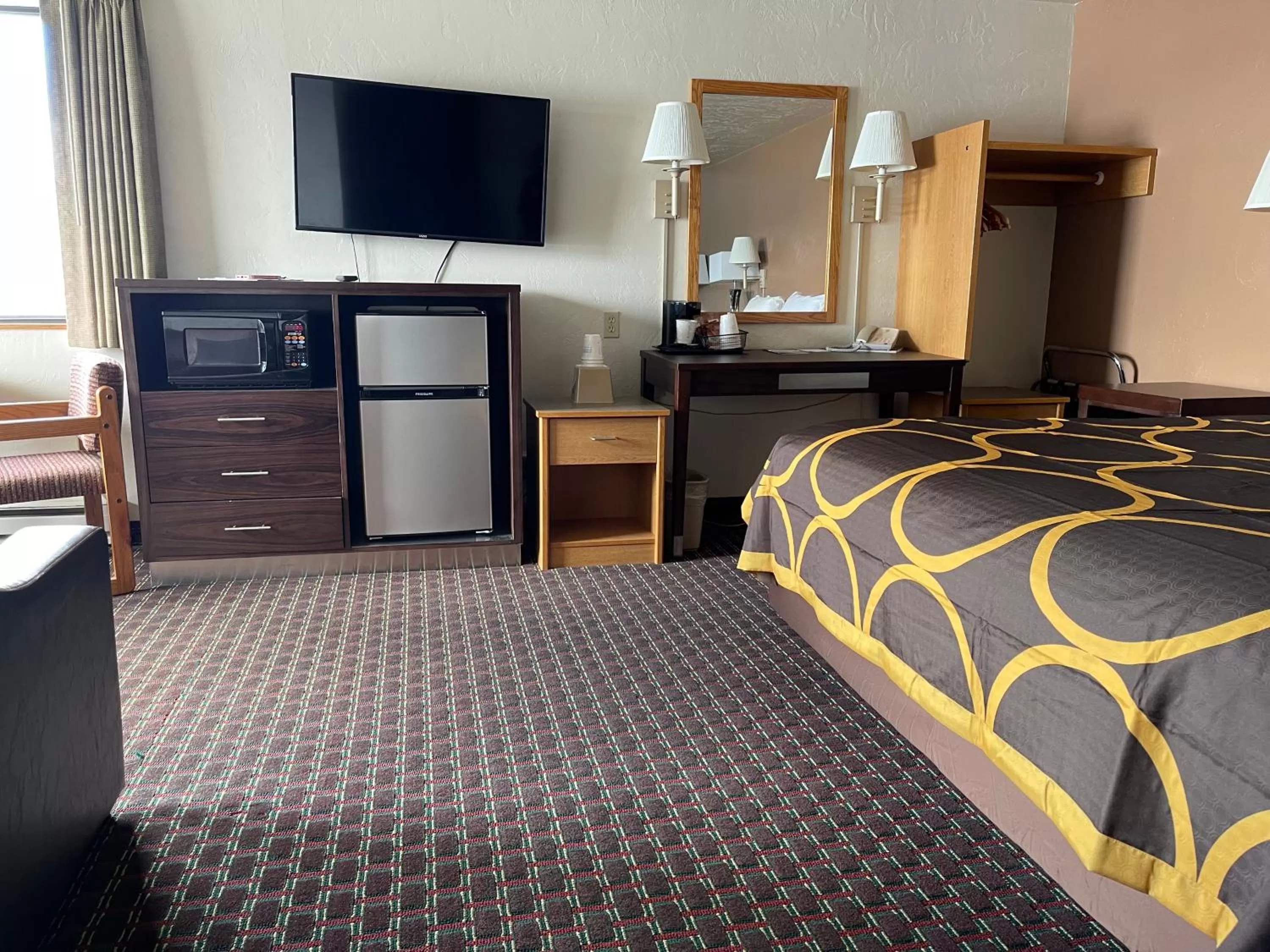 Bed in Super 8 by Wyndham Ketchikan