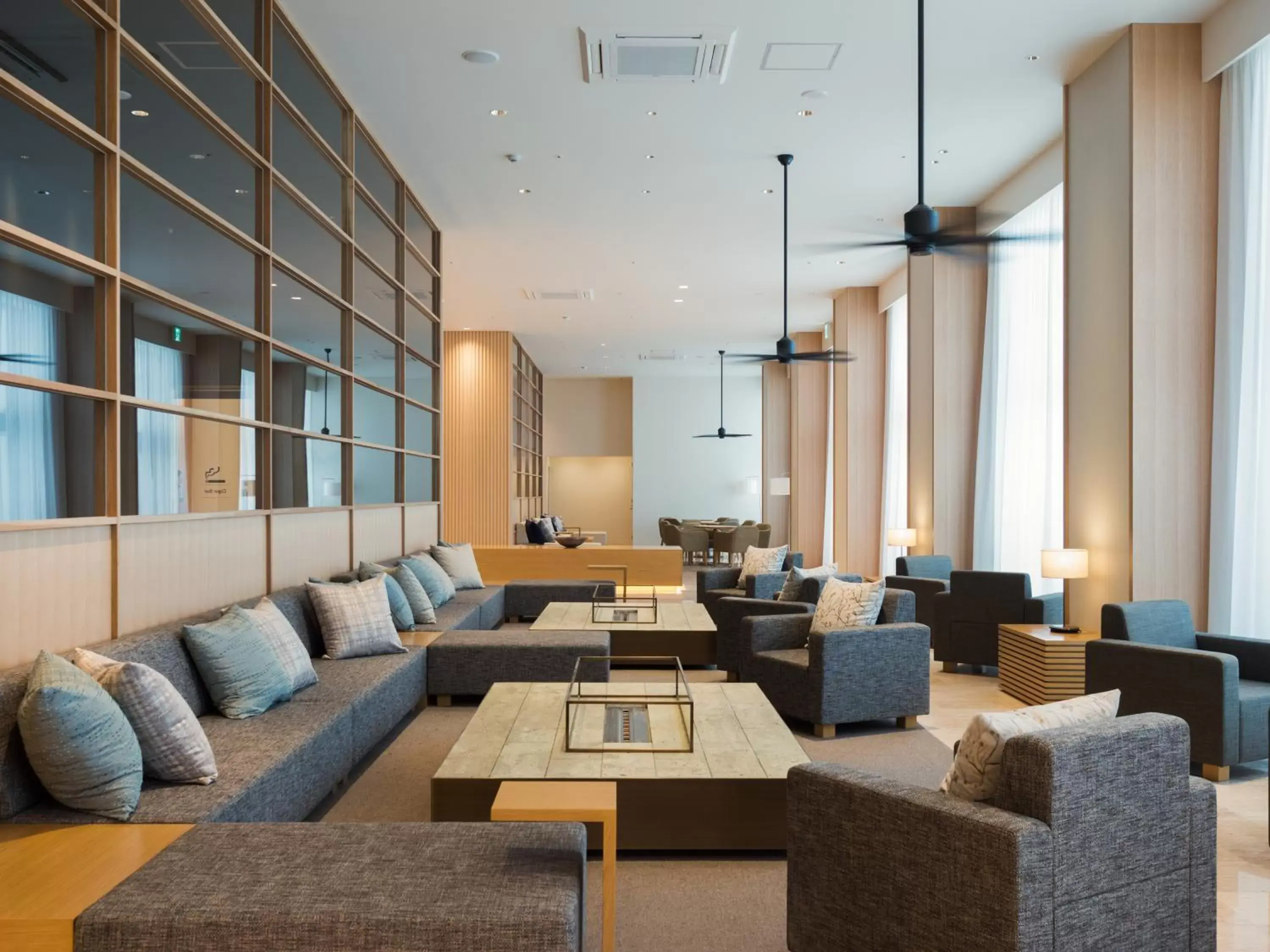 Lounge/Bar in Shirahama Key Terrace Hotel Seamore