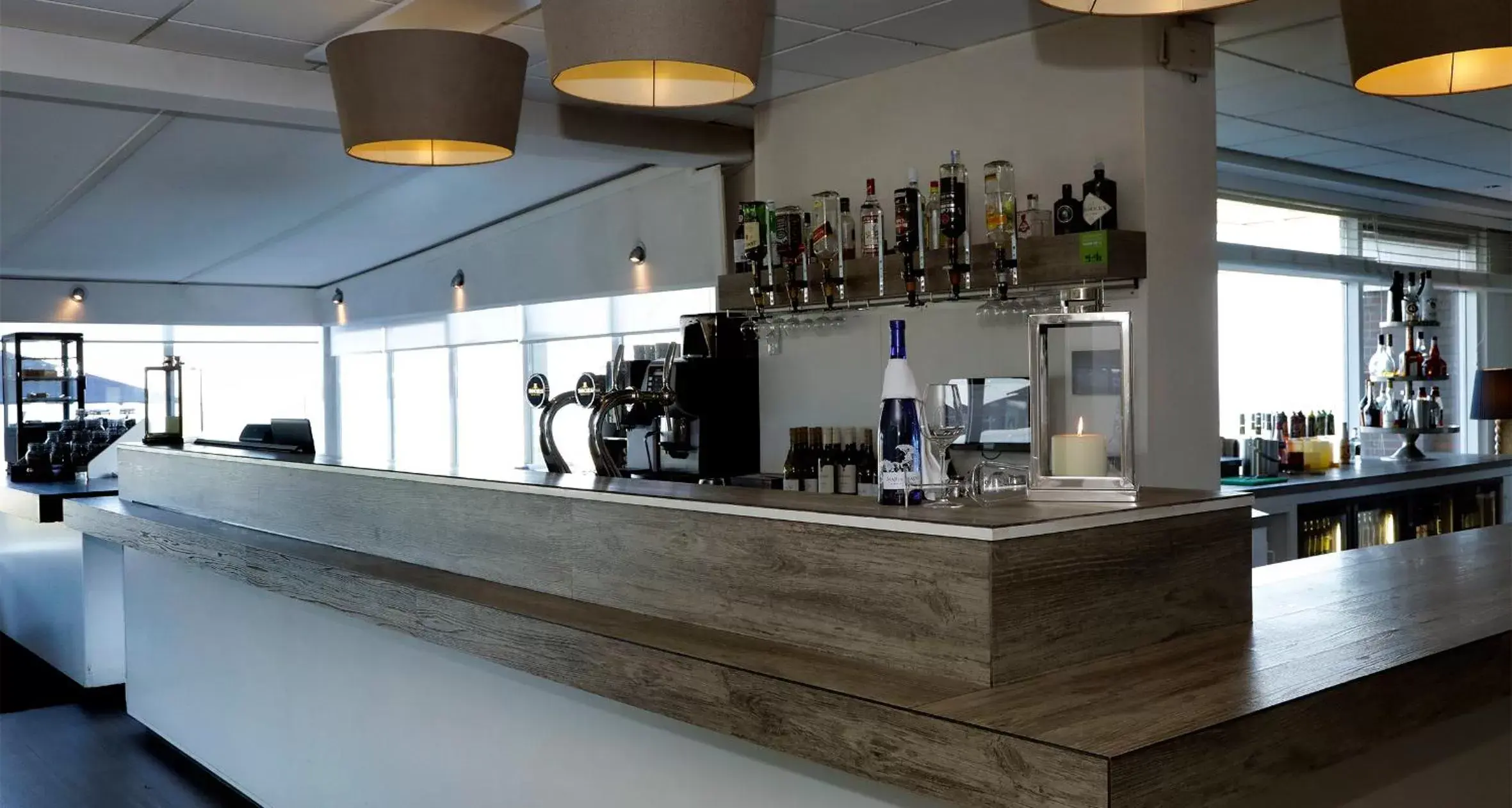 Lounge or bar, Lounge/Bar in Churchill hotel Terneuzen