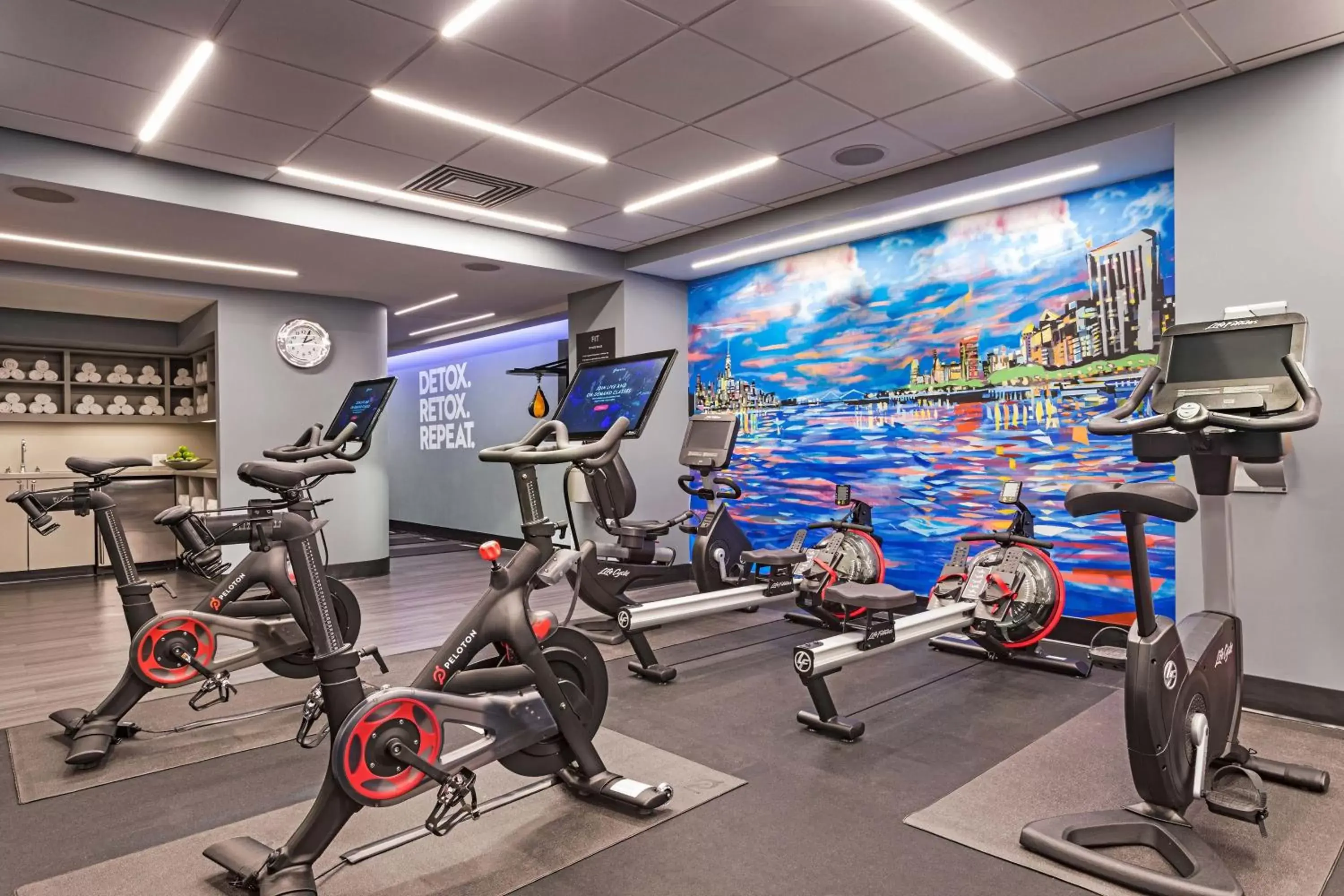 Area and facilities, Fitness Center/Facilities in W Hoboken