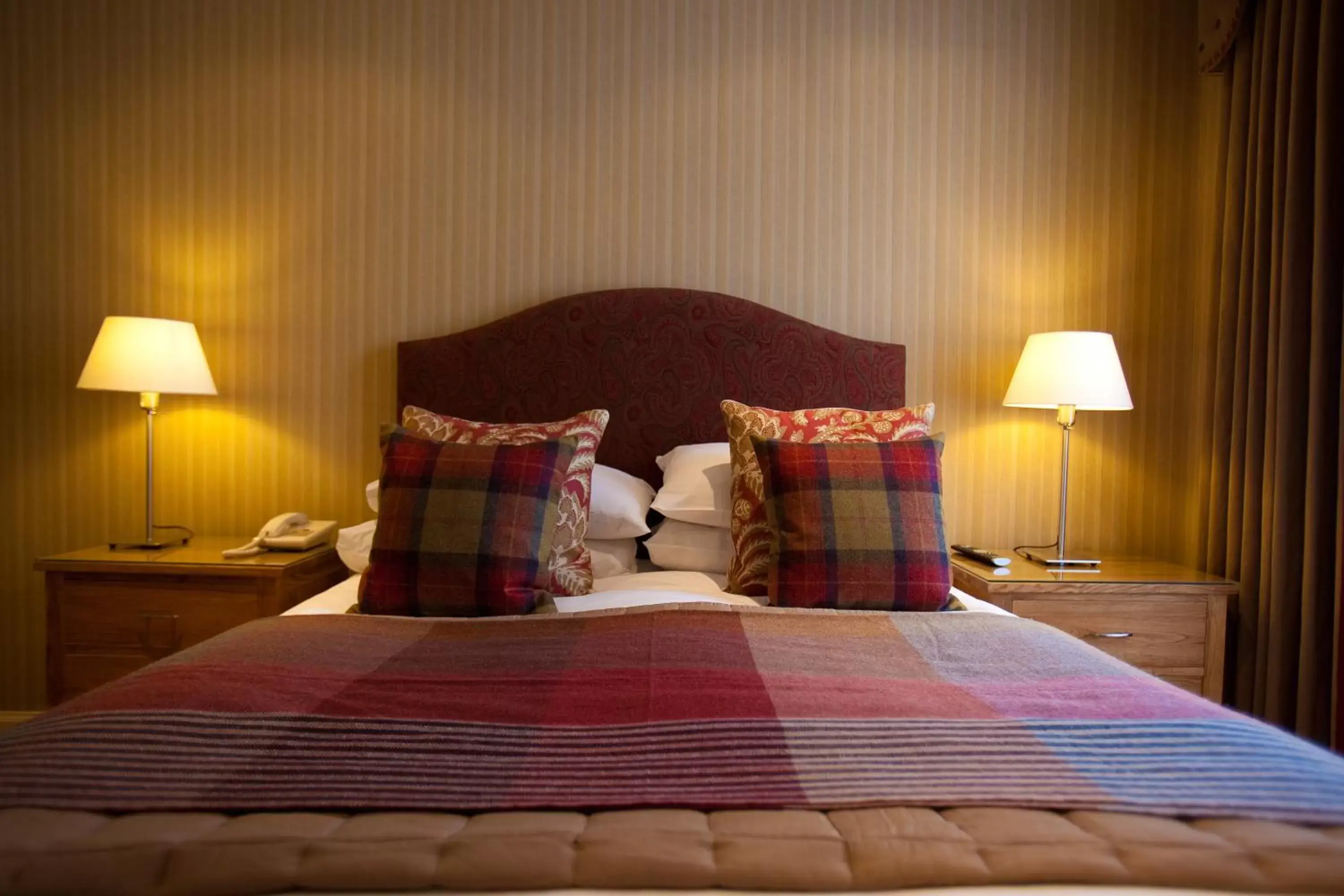 Photo of the whole room, Bed in Burt's Hotel