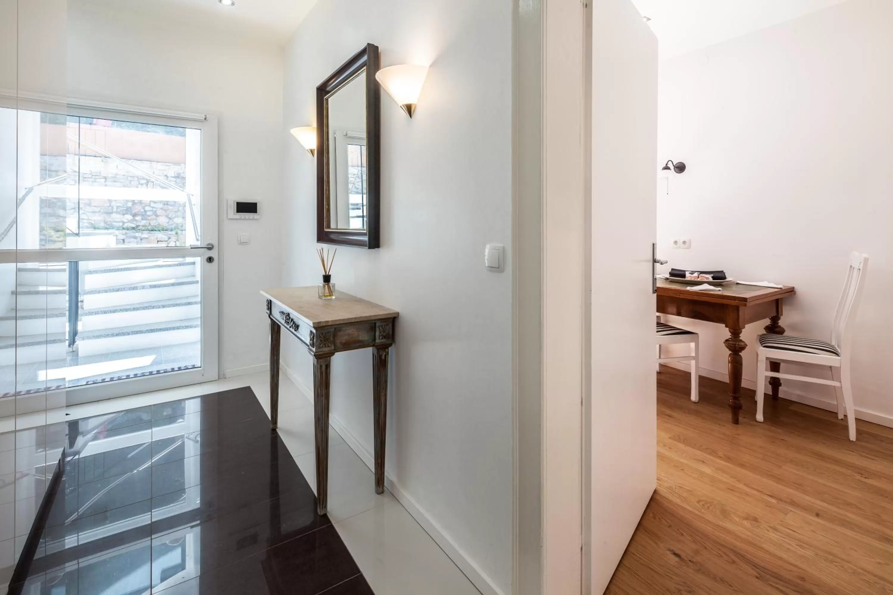 Decorative detail in GL Suites