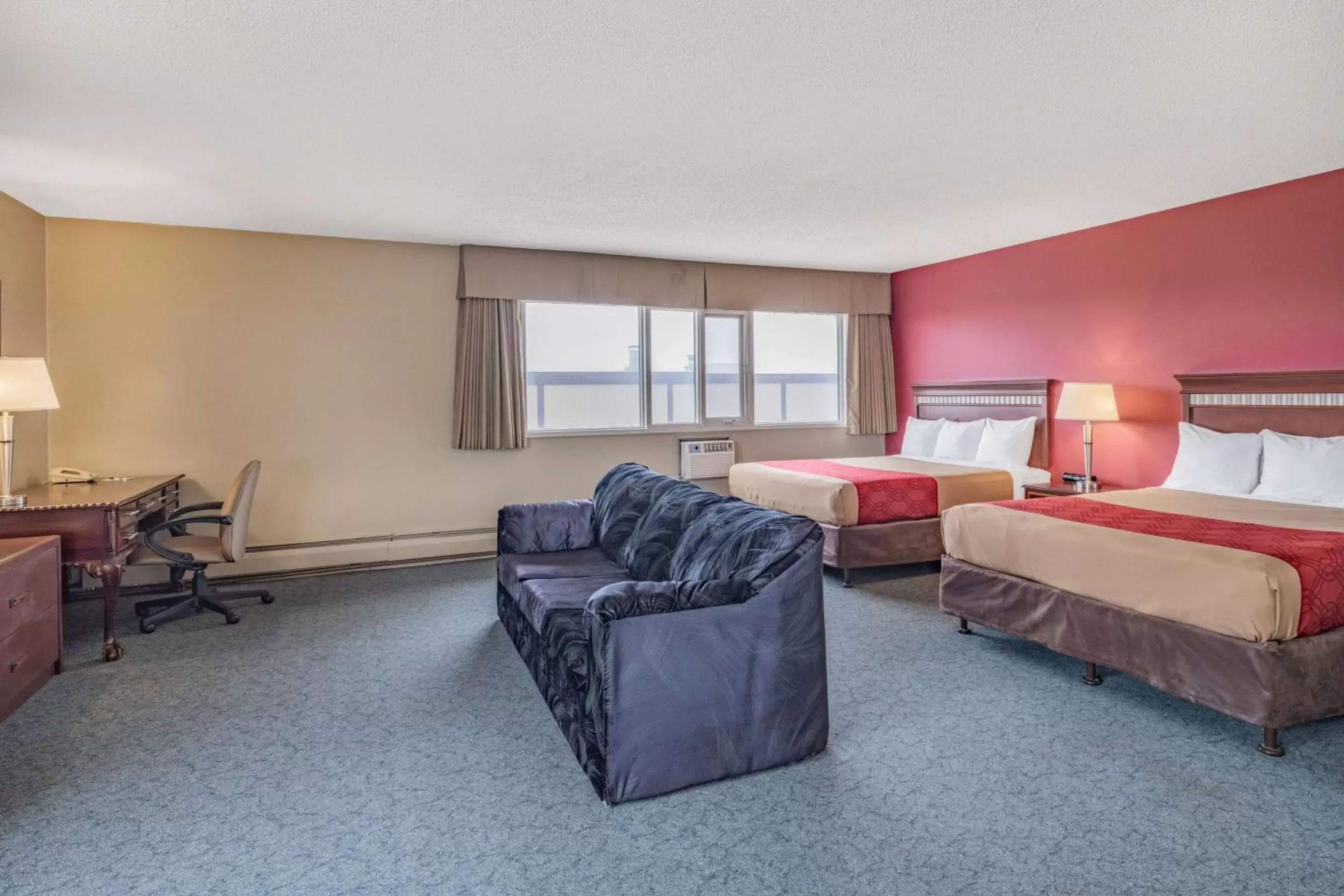 Photo of the whole room in Travelodge by Wyndham Fort St John