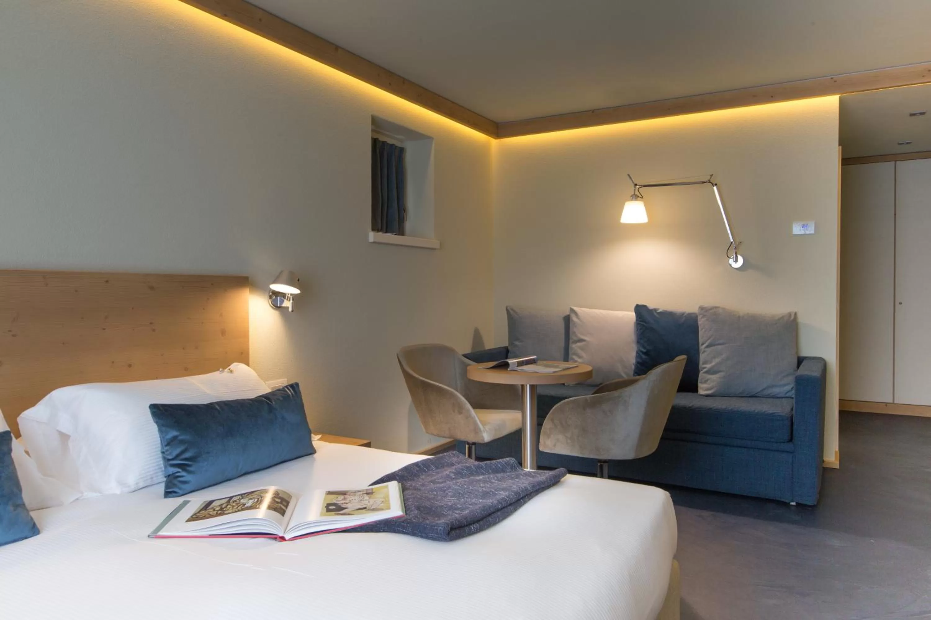 Bedroom, Bed in Hotel Meublè Sertorelli Reit