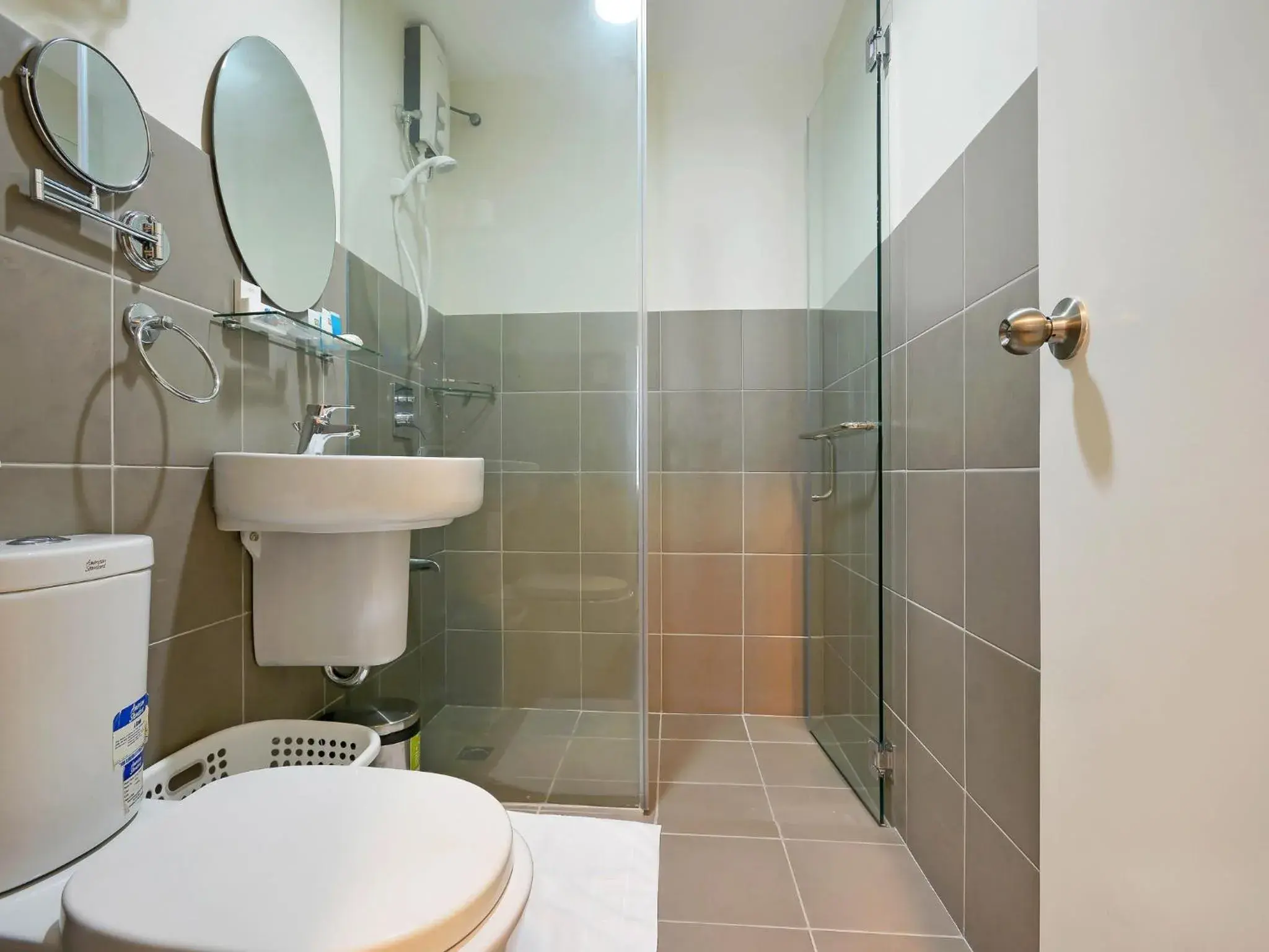 Bathroom in Currency Serviced Suites