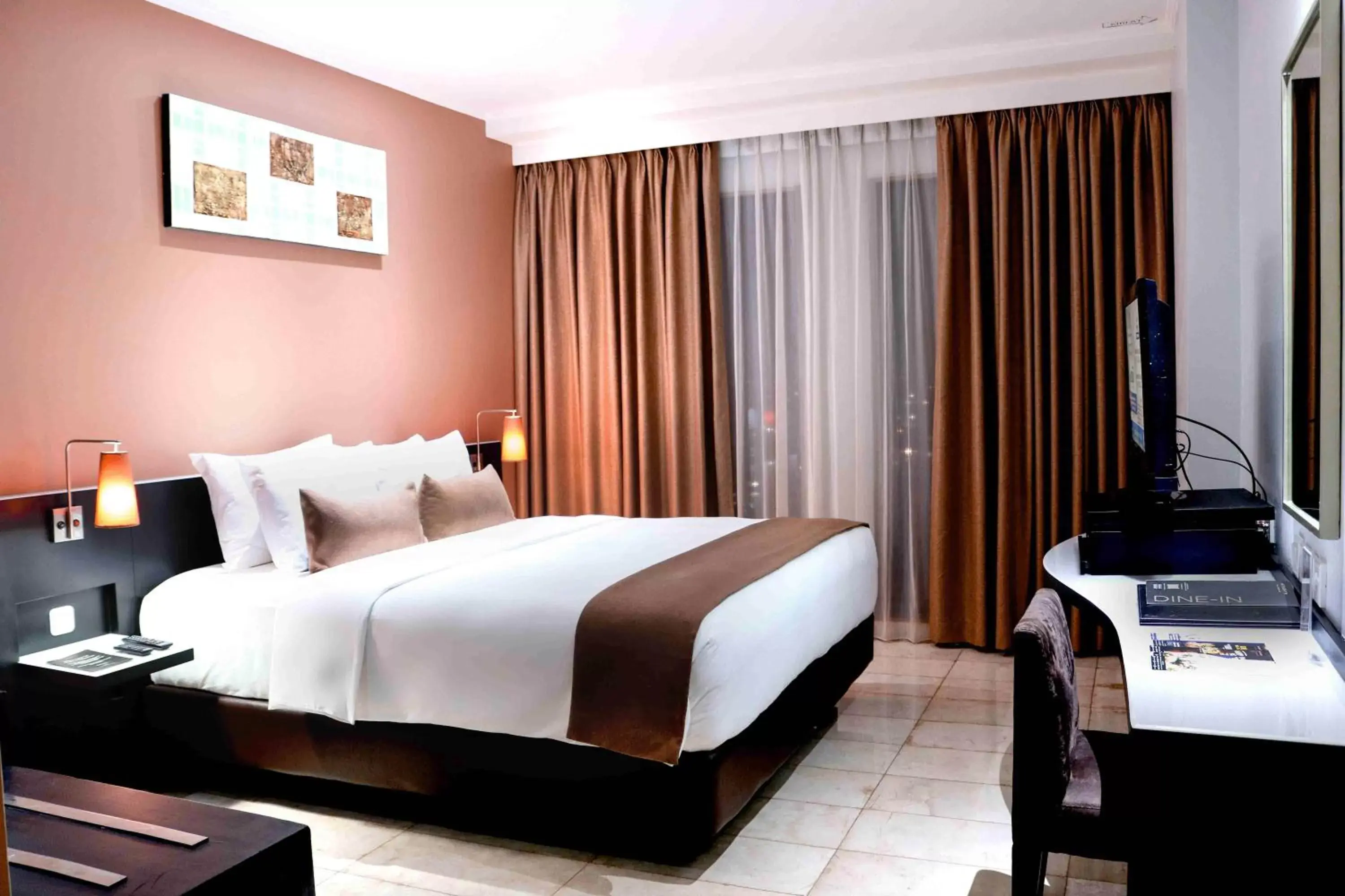 Bed in Aryaduta Palembang