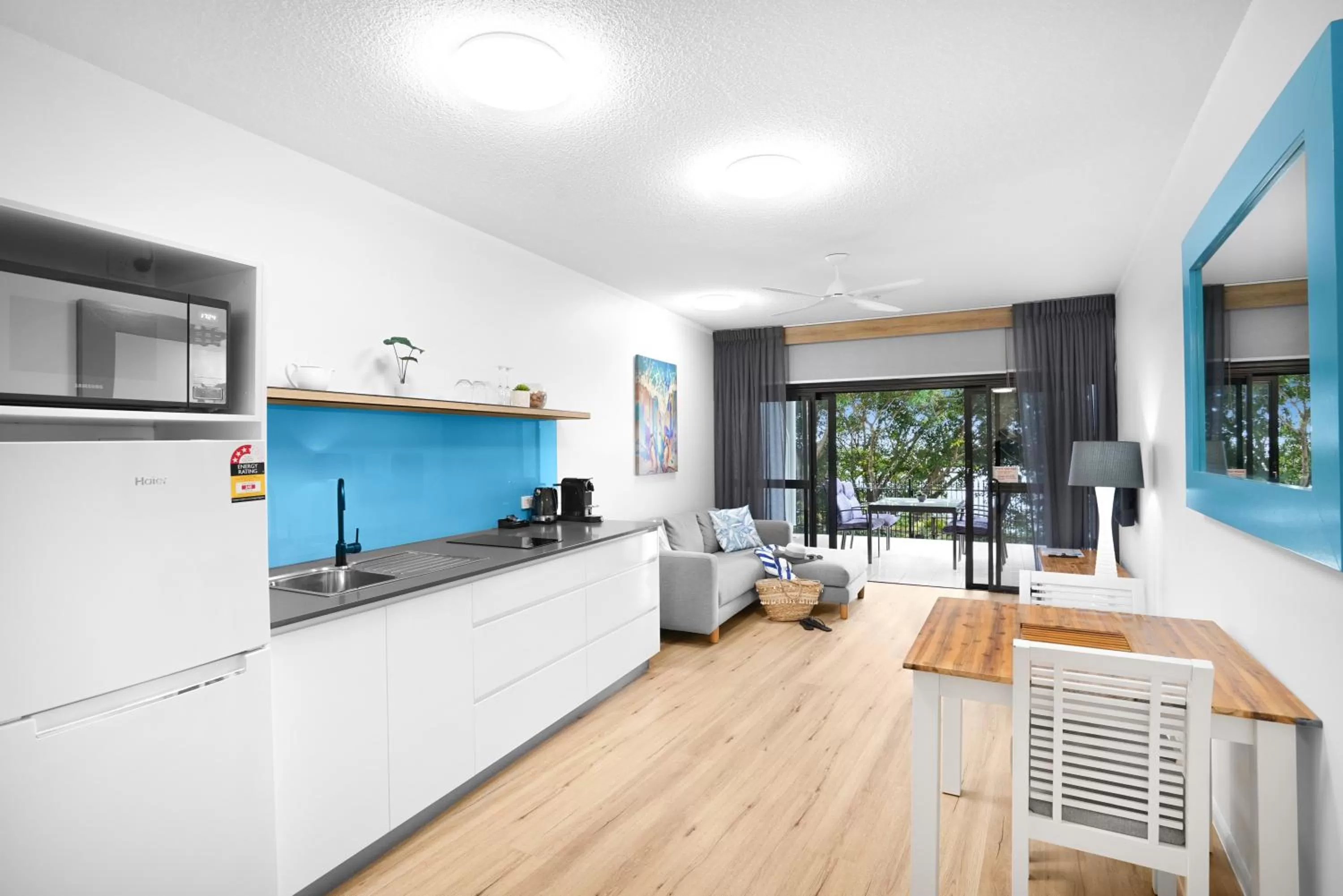 Photo of the whole room in Amaroo At Trinity