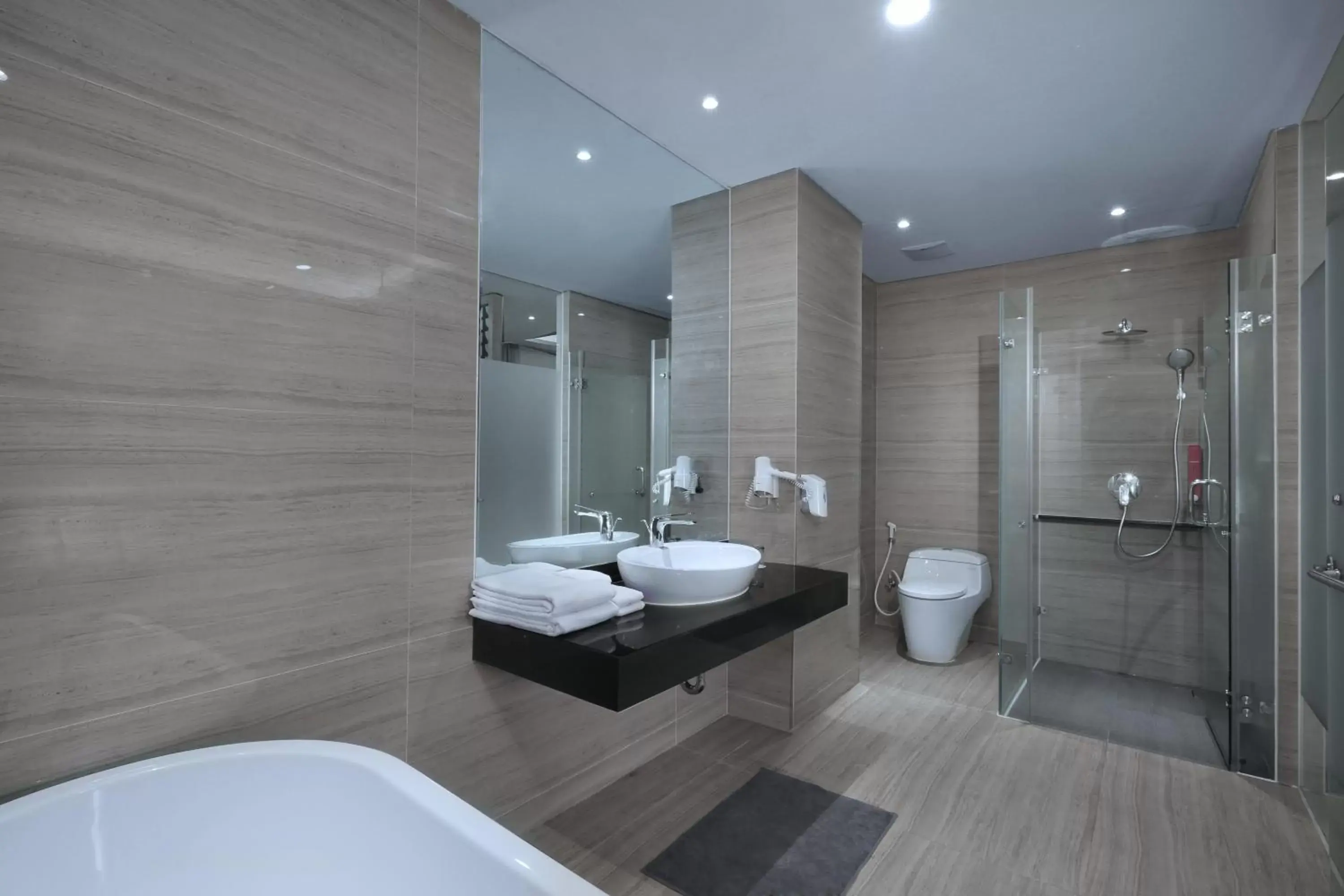 Shower, Bathroom in favehotel Sidoarjo