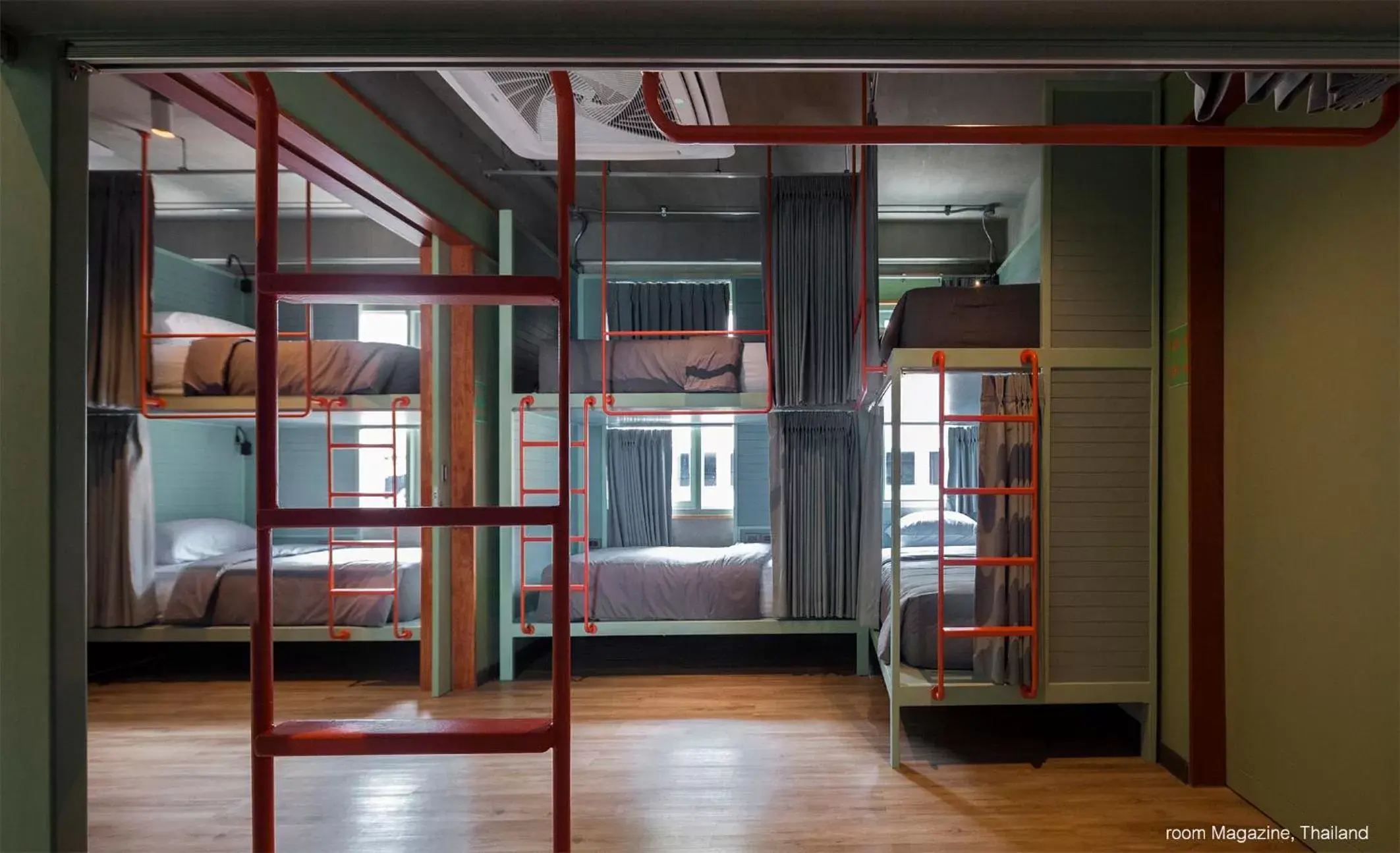 bunk bed in Samsen Street Hotel bunk bed in Samsen Street Hotel