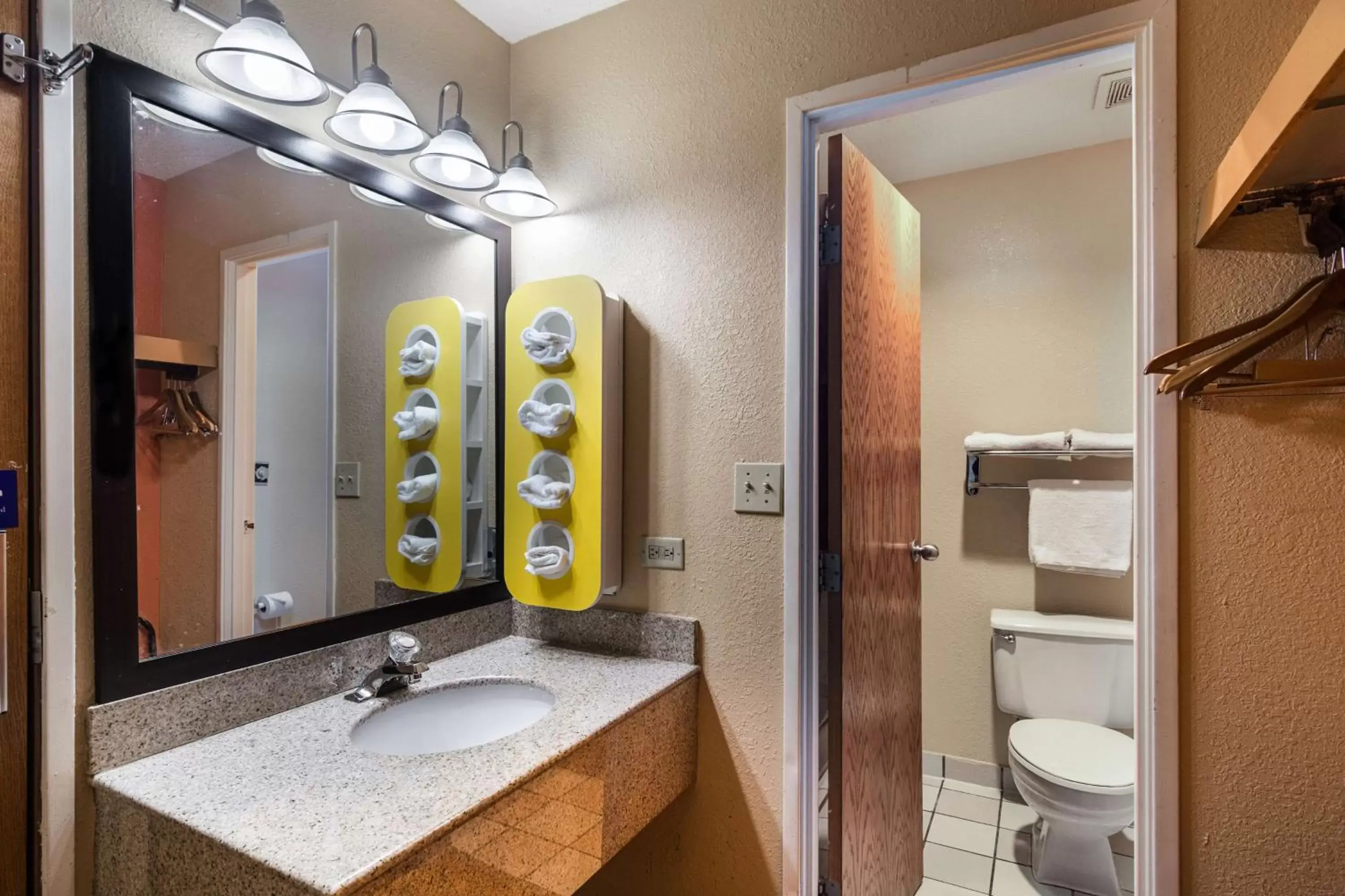 Toilet, Bathroom in Motel 6-Libertyville, IL