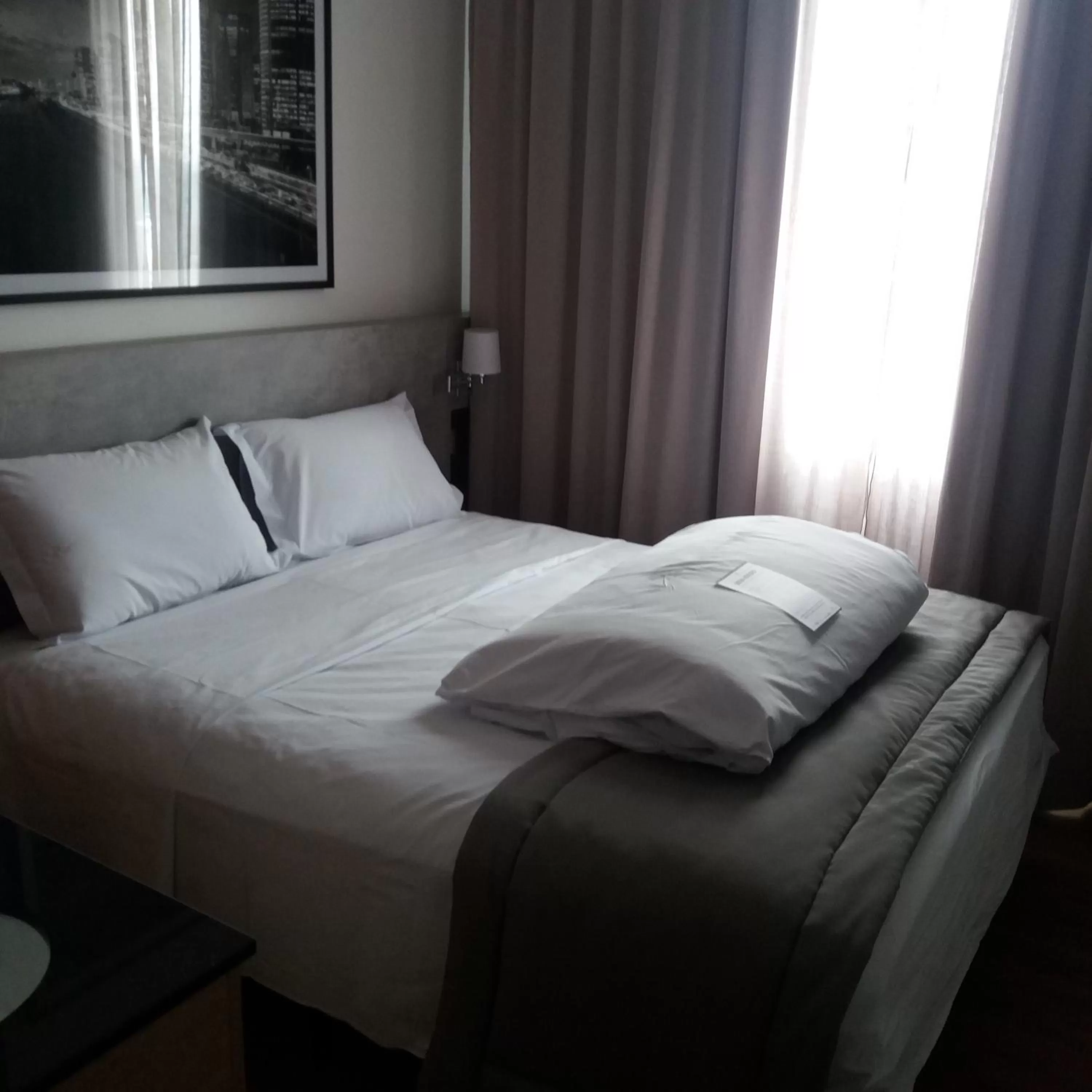 Photo of the whole room, Bed in Ramada Encore Sao Paulo Tiradentes Centro