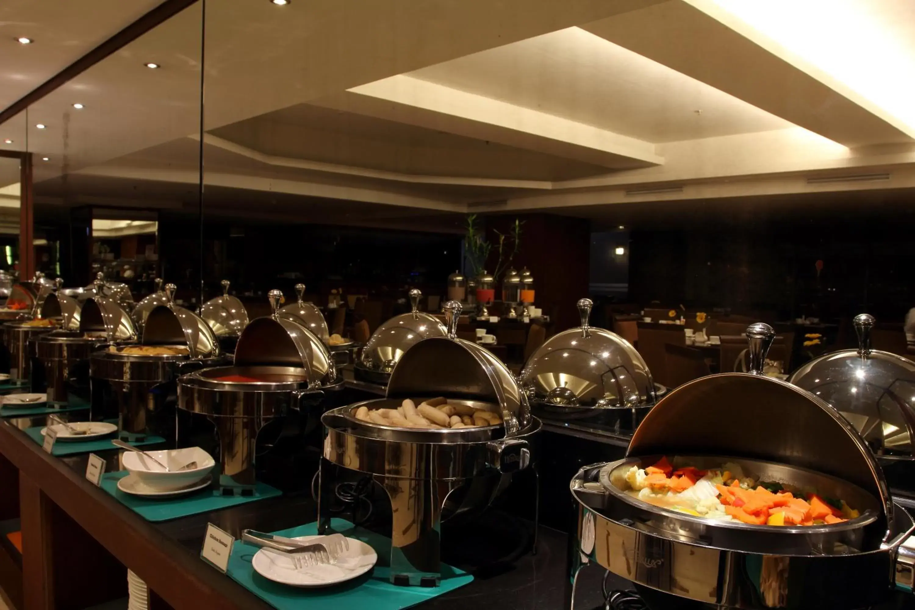 Restaurant/Places to Eat in Best Western Mangga Dua Hotel And Residence