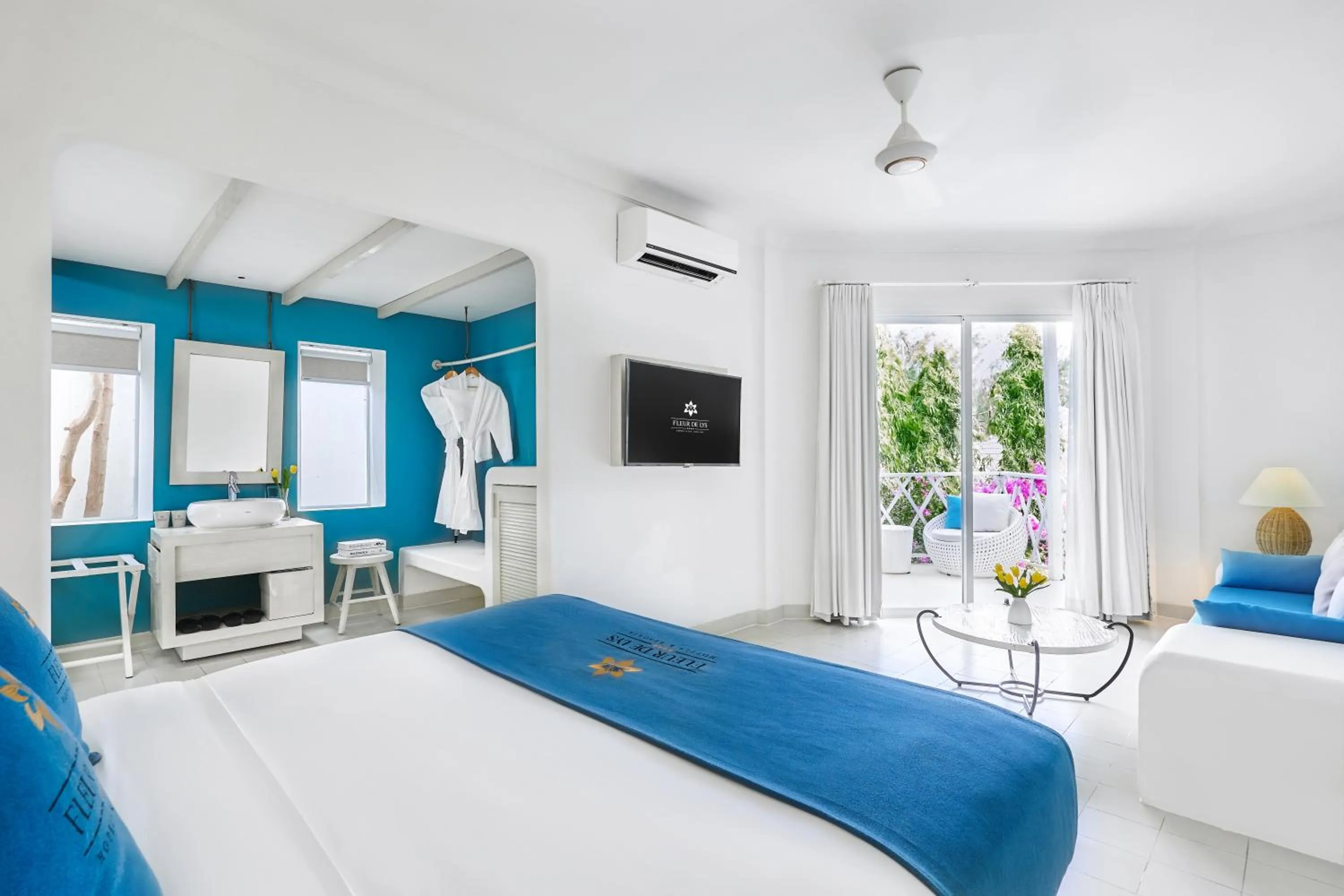 Photo of the whole room, Bed in Fleur de Lys Resort & Spa Long Hai