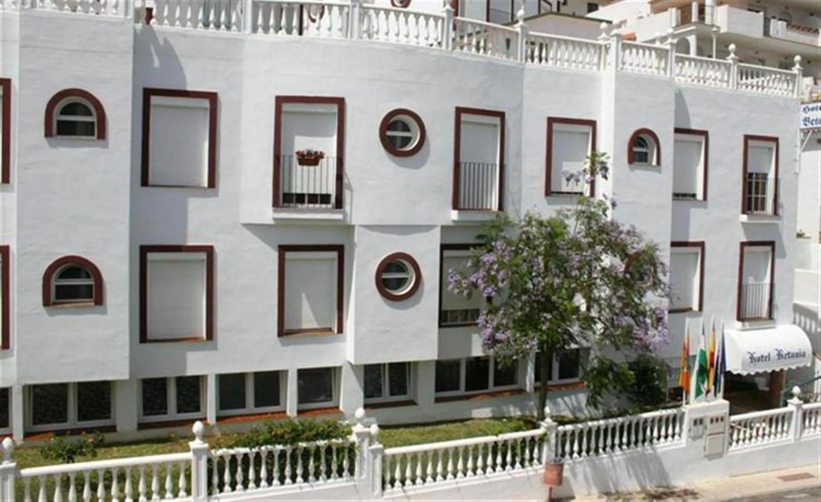 Facade/entrance in Hotel Betania