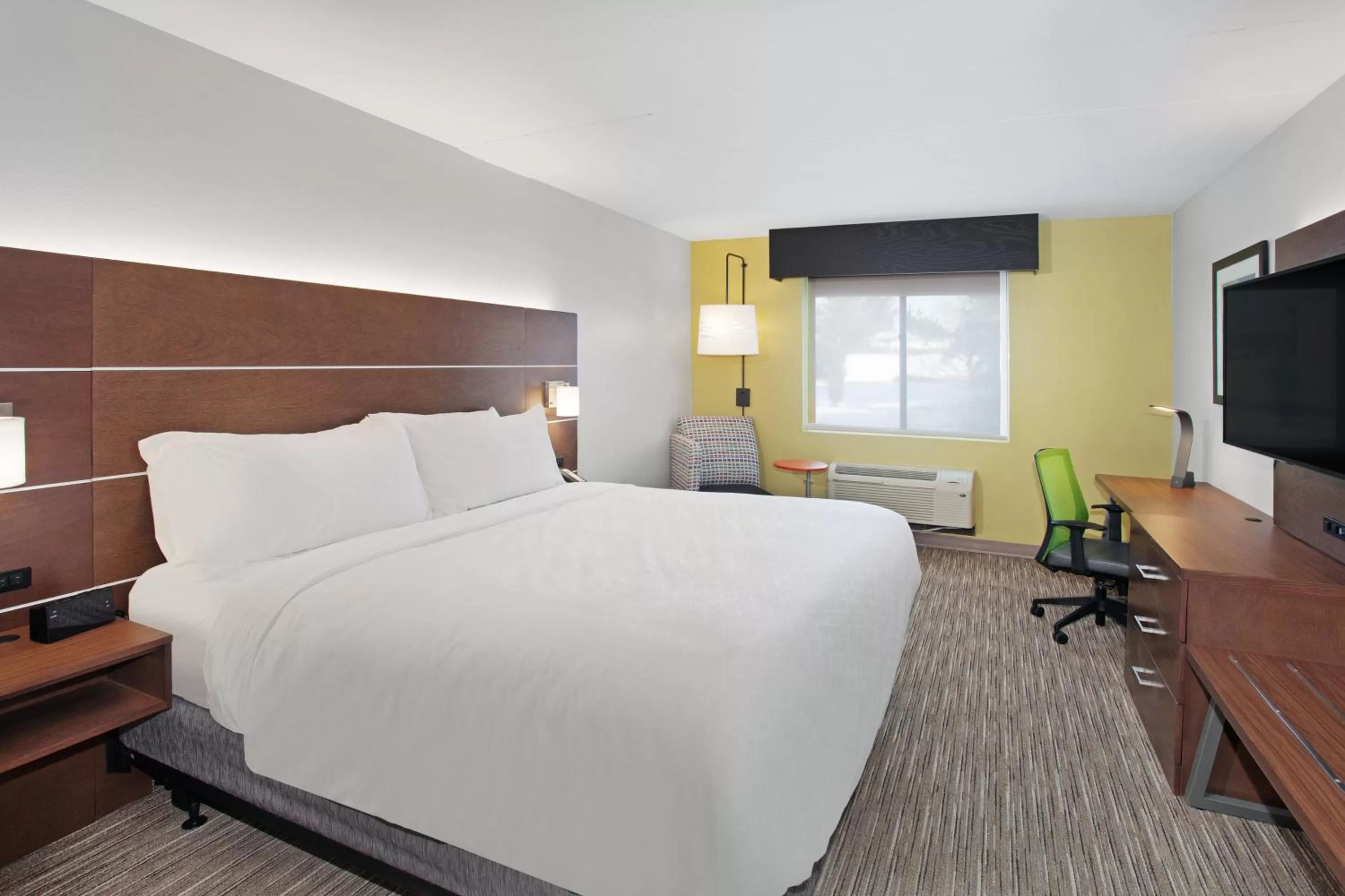 Photo of the whole room, Bed in Holiday Inn Express Exton - Great Valley by IHG