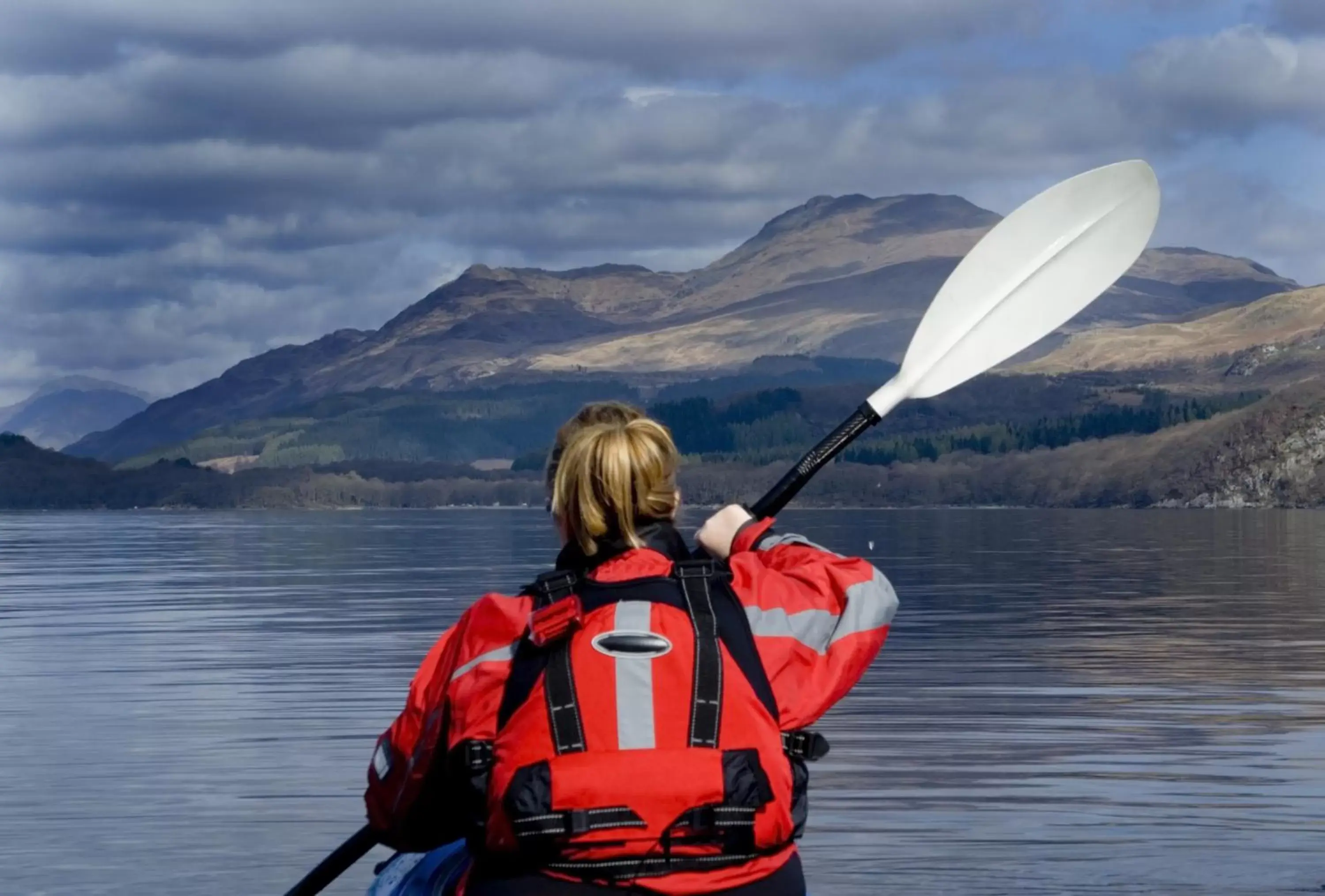 Activities, Canoeing in Loch Rannoch Hotel and Estate