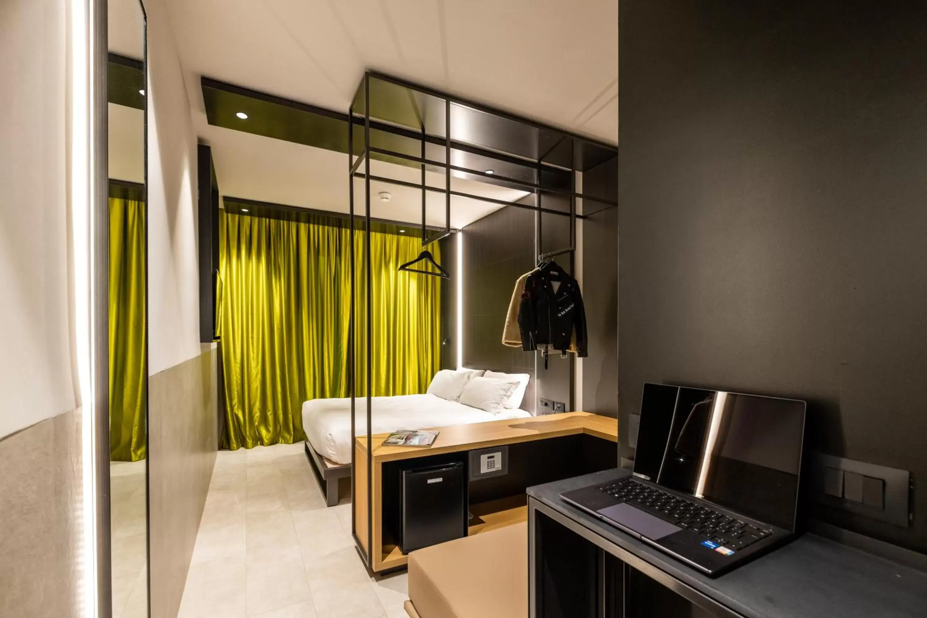 Bedroom in Smart Hotel Central