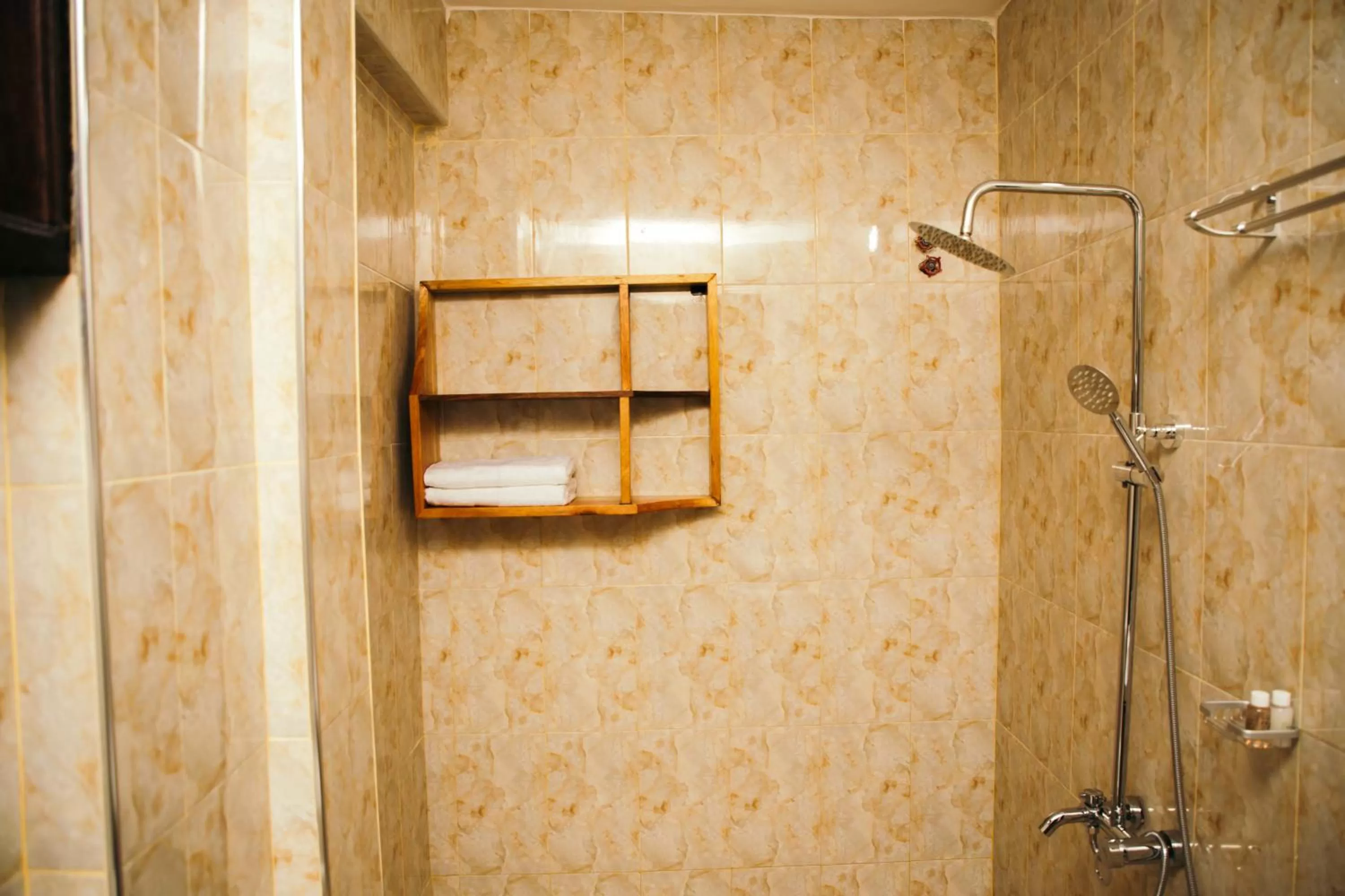 Bathroom in Dual Mountain View Lodge