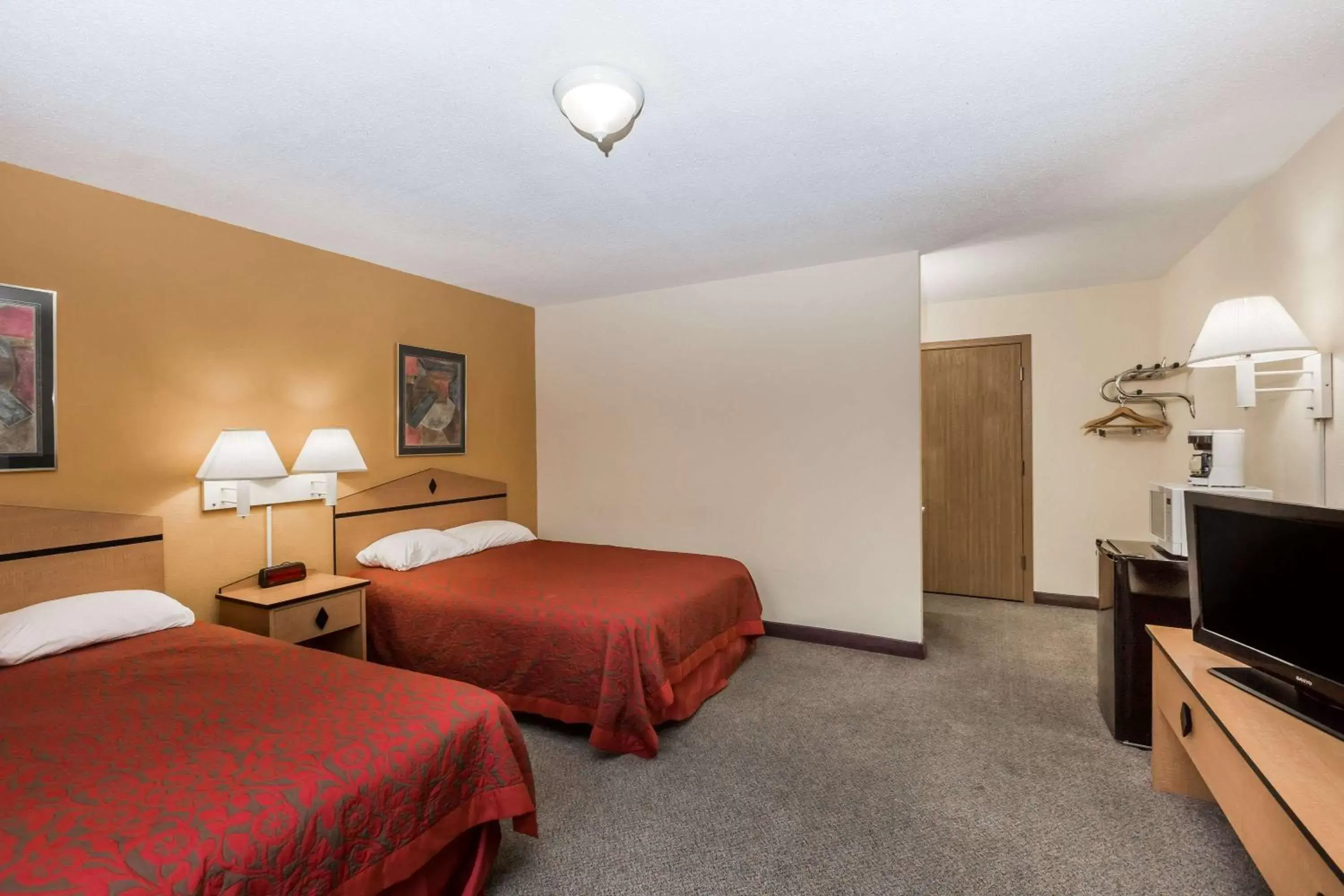 Photo of the whole room, Bed in Days Inn by Wyndham Atlantic