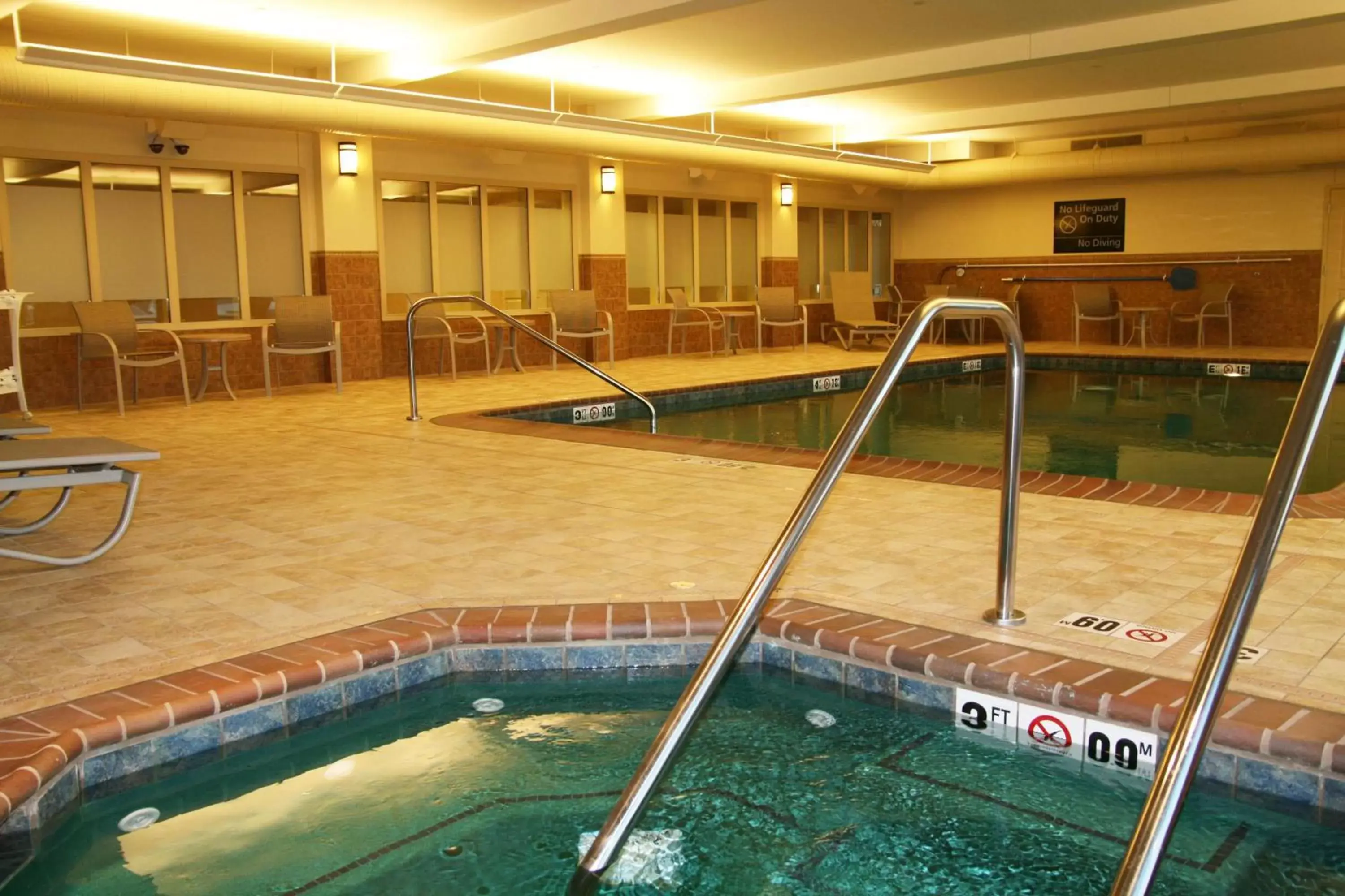 Pool view, Swimming Pool in Hampton Inn & Suites - Saint Louis South Interstate 55