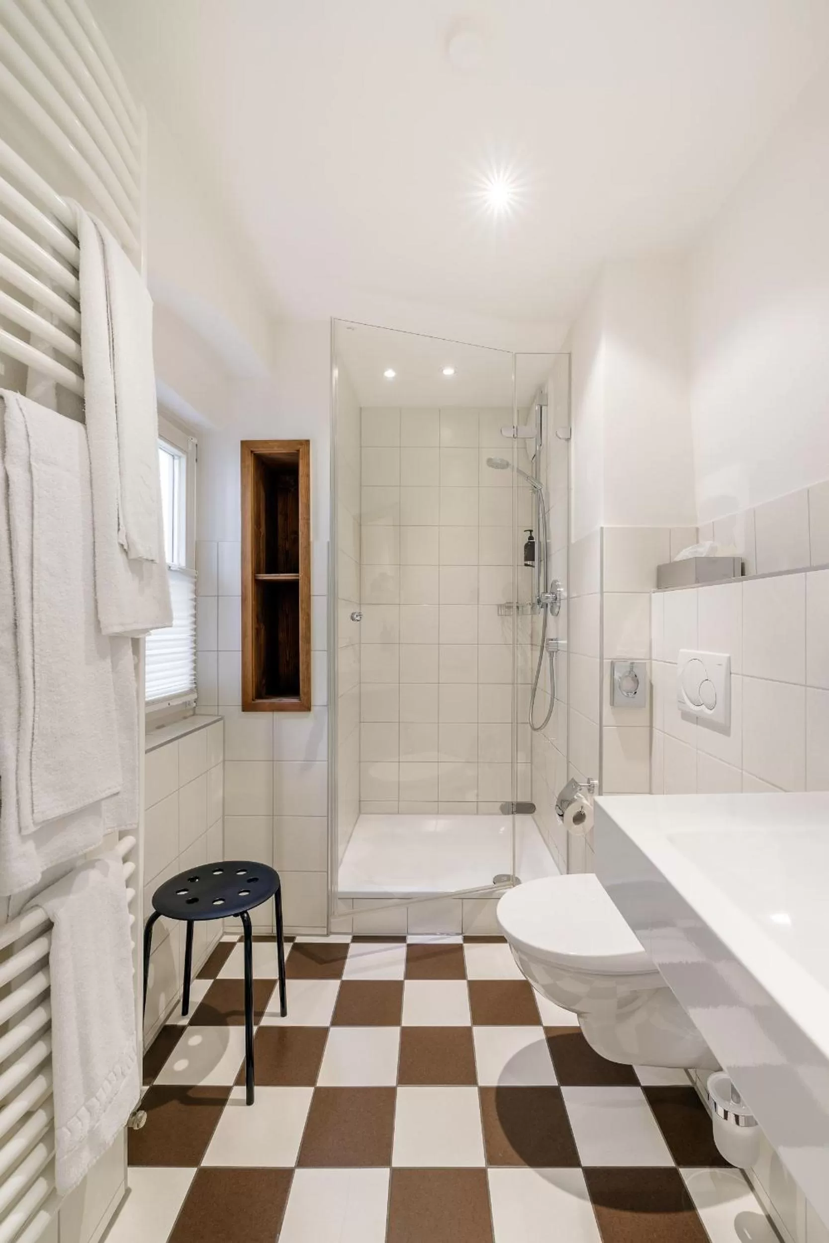 Bathroom in Chin-Chin Hotel ehemals Bohemian Hotel