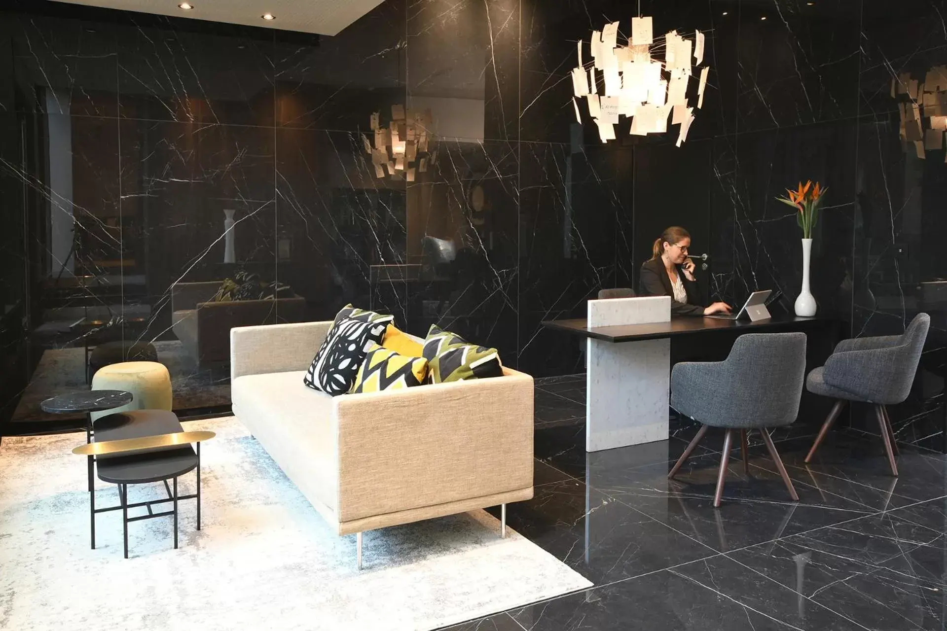 Lobby or reception in Hôtel La Maison Bord'eaux Lobby or reception in Hôtel La Maison Bord'eaux