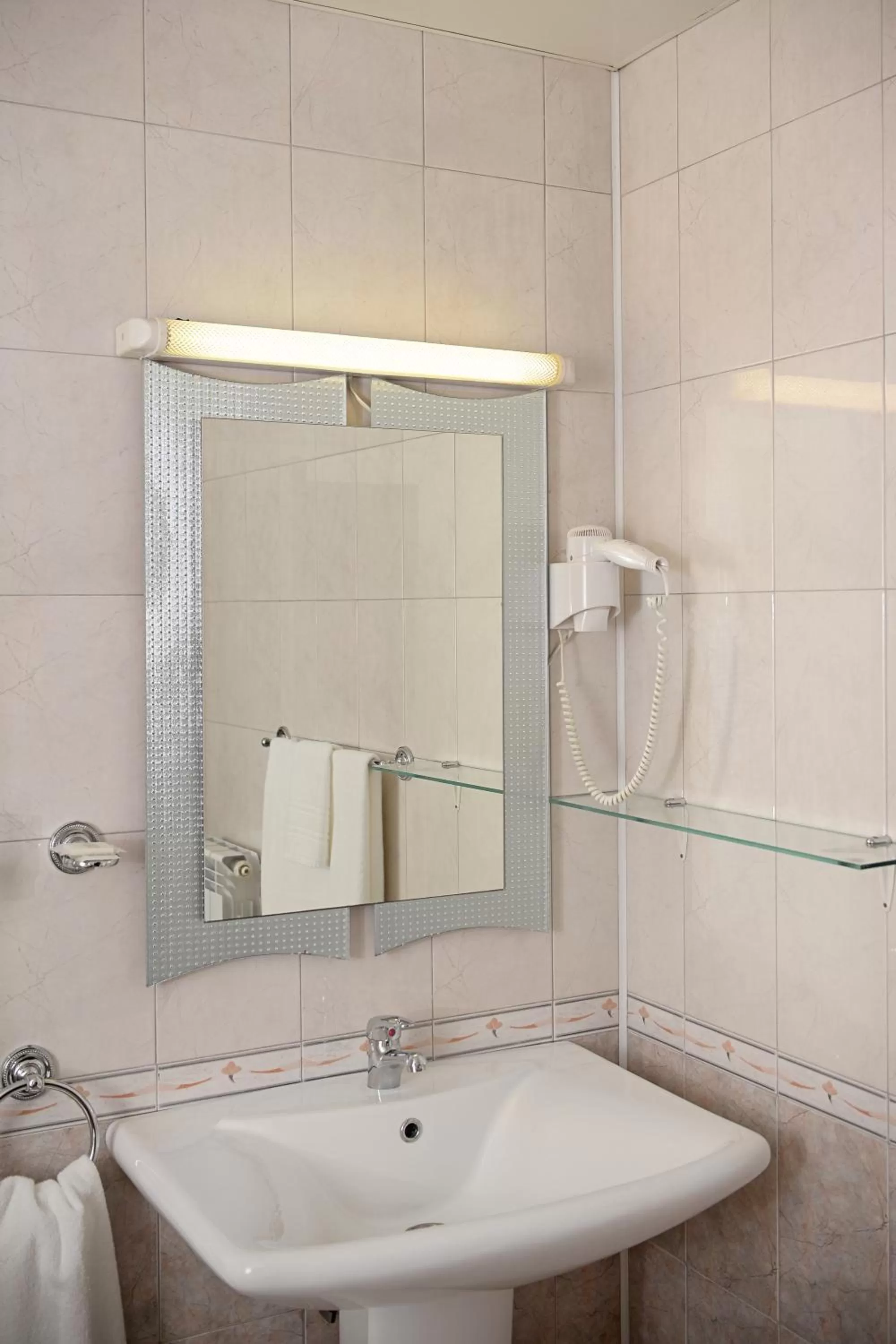 Bathroom in Family Art-Hotel Zora