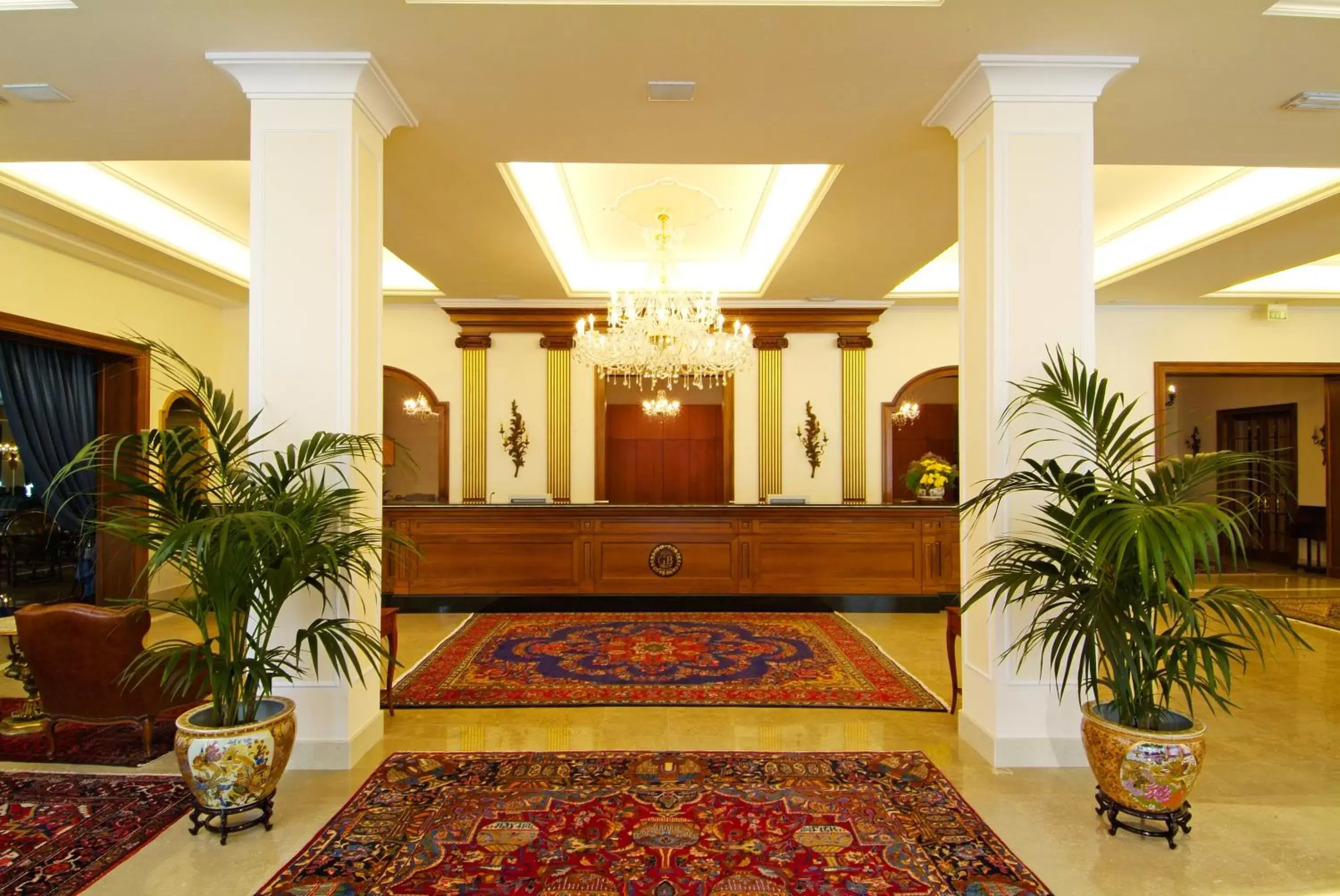 Lobby or reception in Hotel La Residence & Idrokinesis