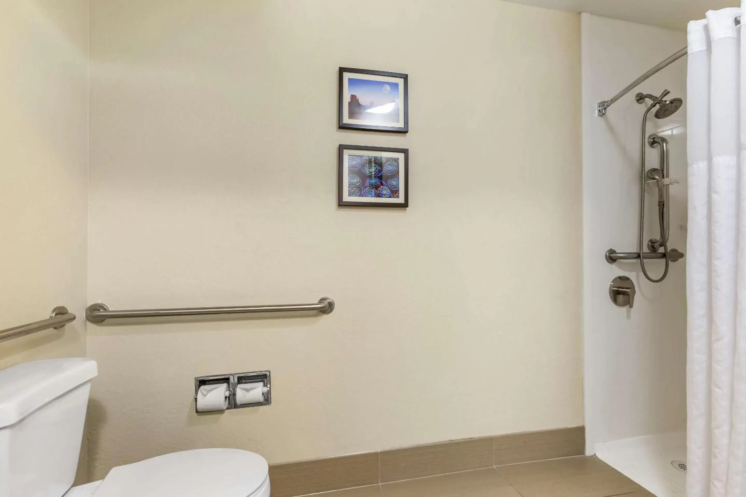 Bathroom in Comfort Inn & Suites Surprise Near Sun City West
