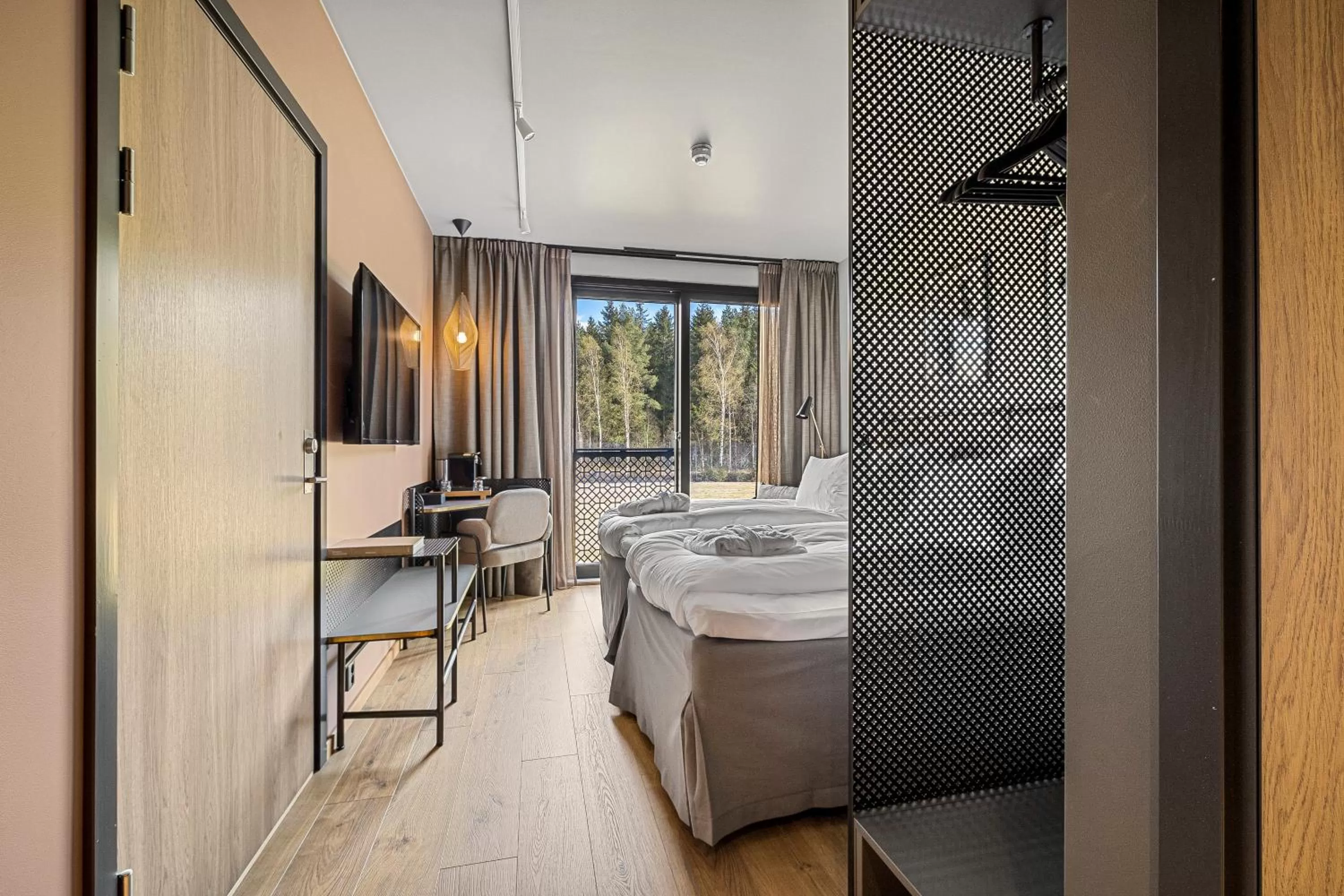 Bed in Lily Country Club