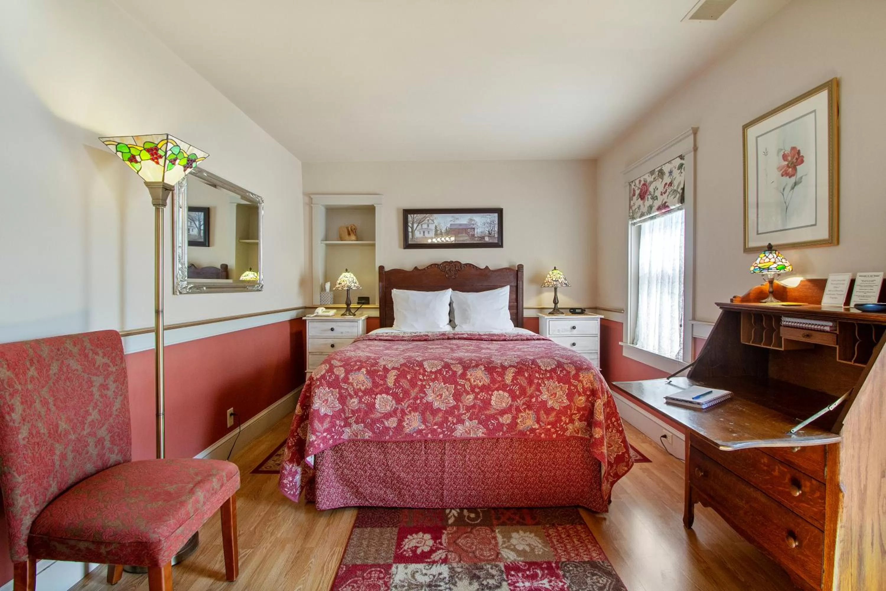 Bedroom, Bed in After Eight Bed and Breakfast