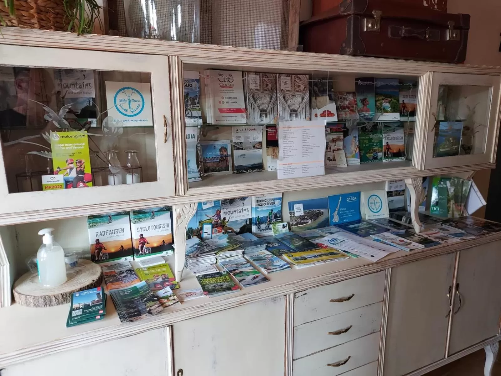 Restaurant/places to eat in Corte Mira