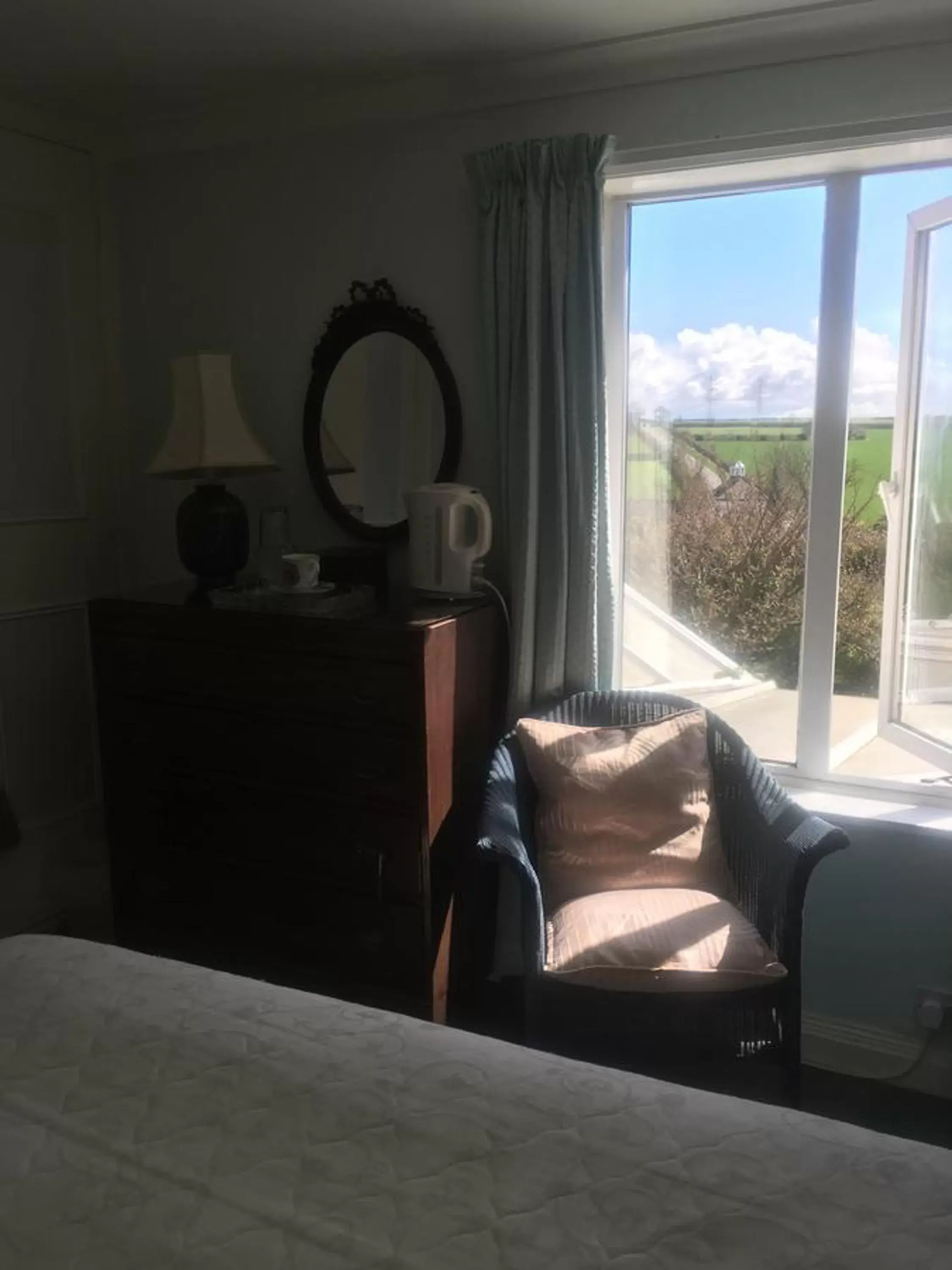 Photo of the whole room, Seating Area in West Wold Farm House B&B