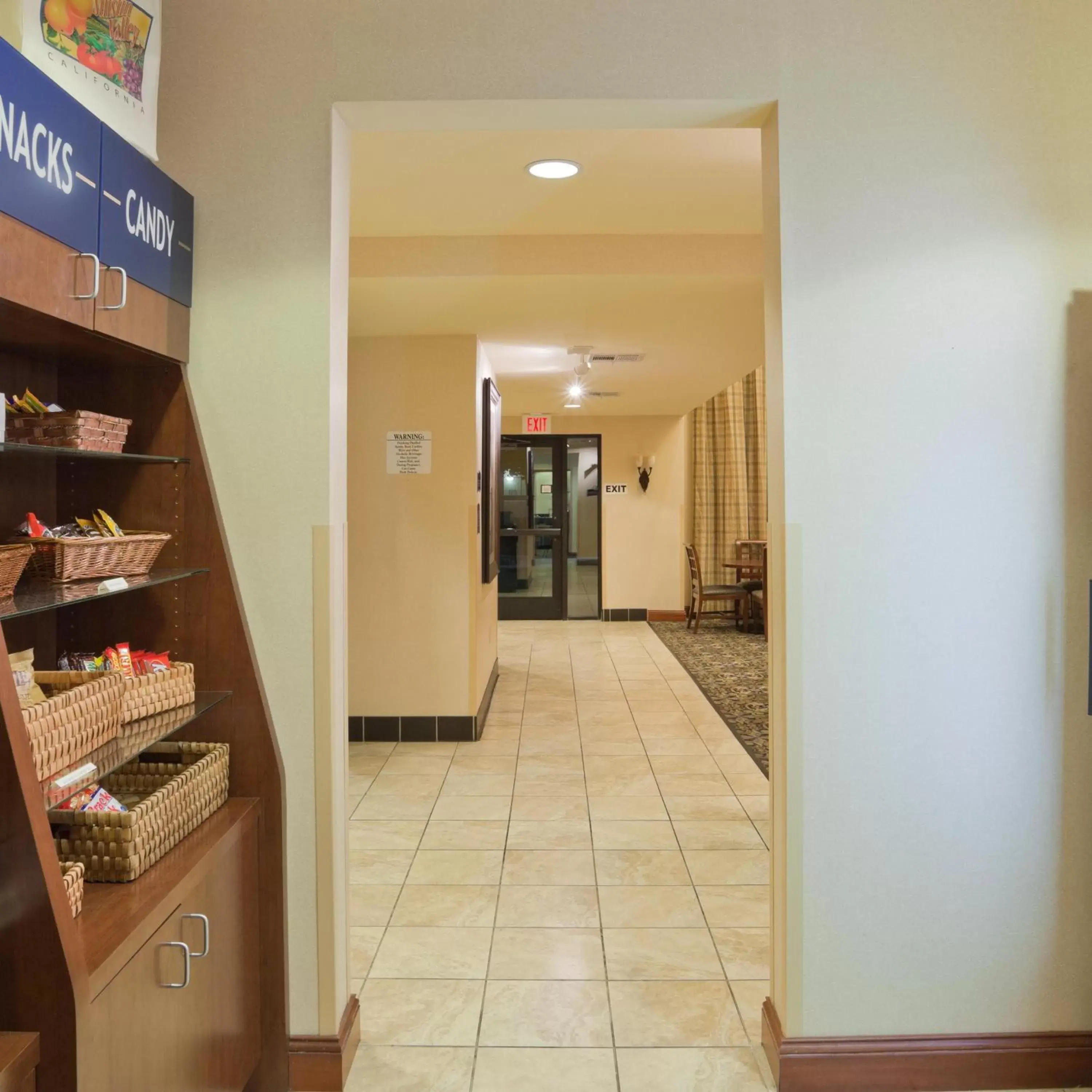 Supermarket/grocery shop in Staybridge Suites Fairfield Napa Valley Area, an IHG Hotel