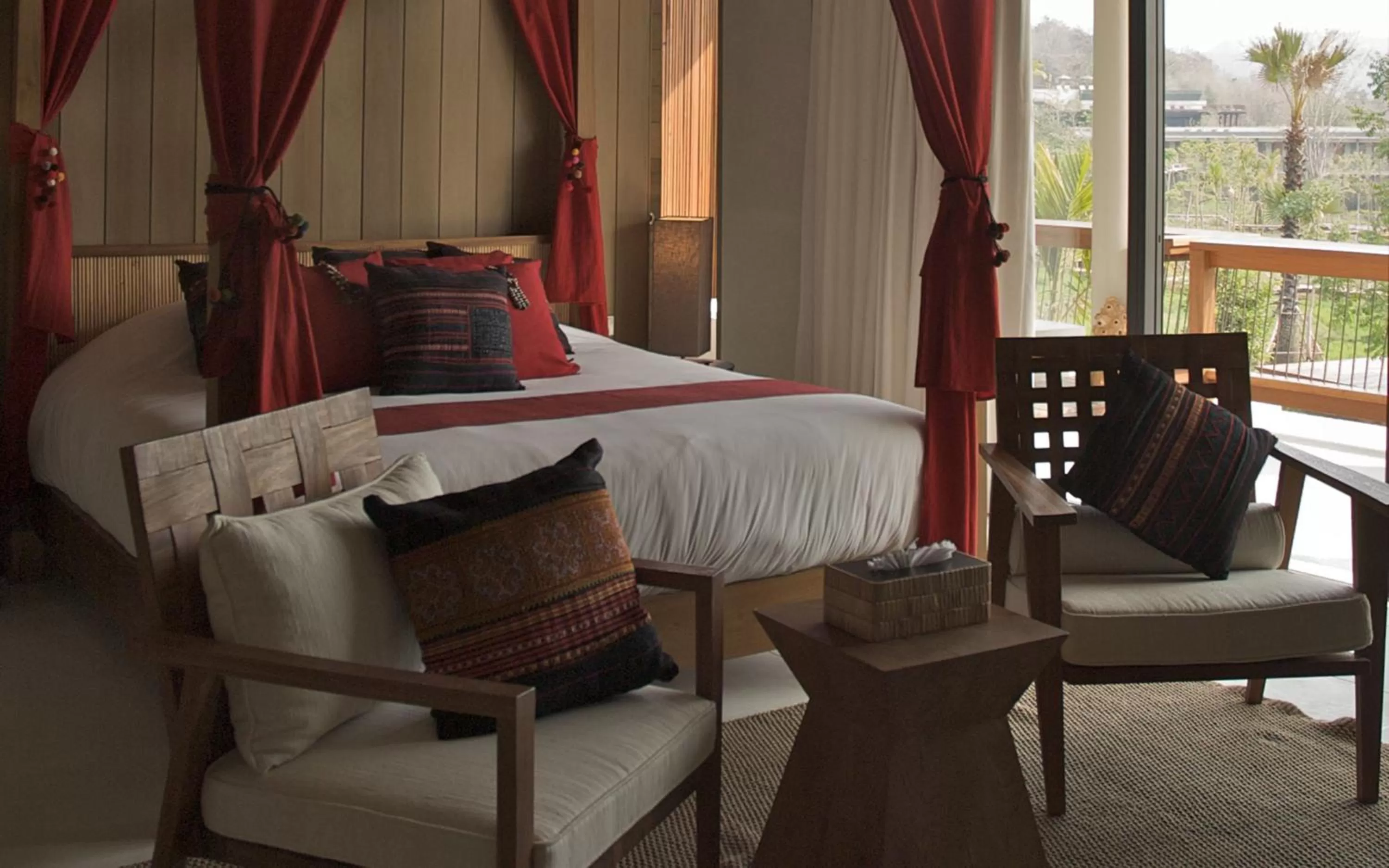 Photo of the whole room, Bed in Veranda Chiang Mai Suite