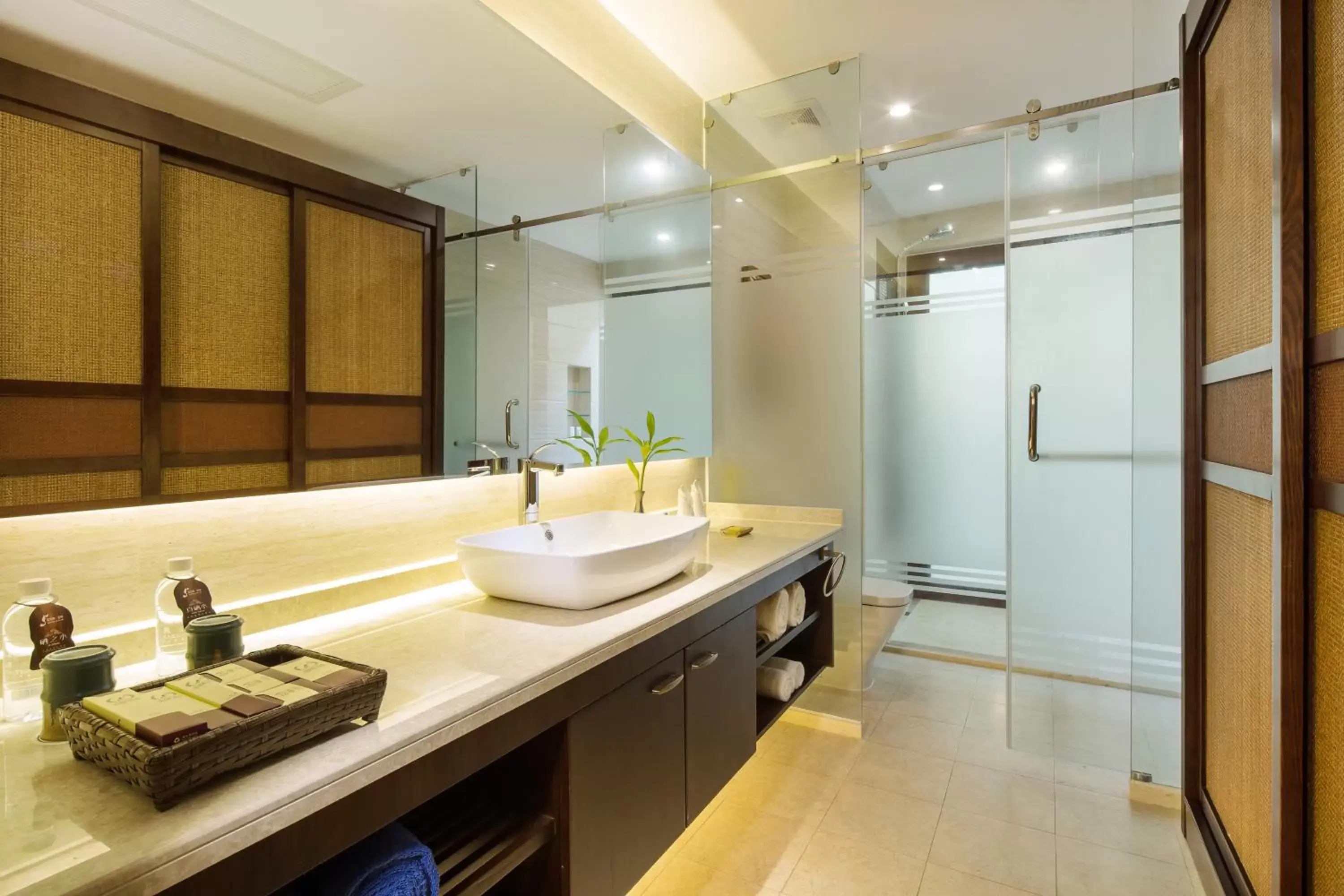 Bathroom in Sanya Yalong Bay Villas & Spa