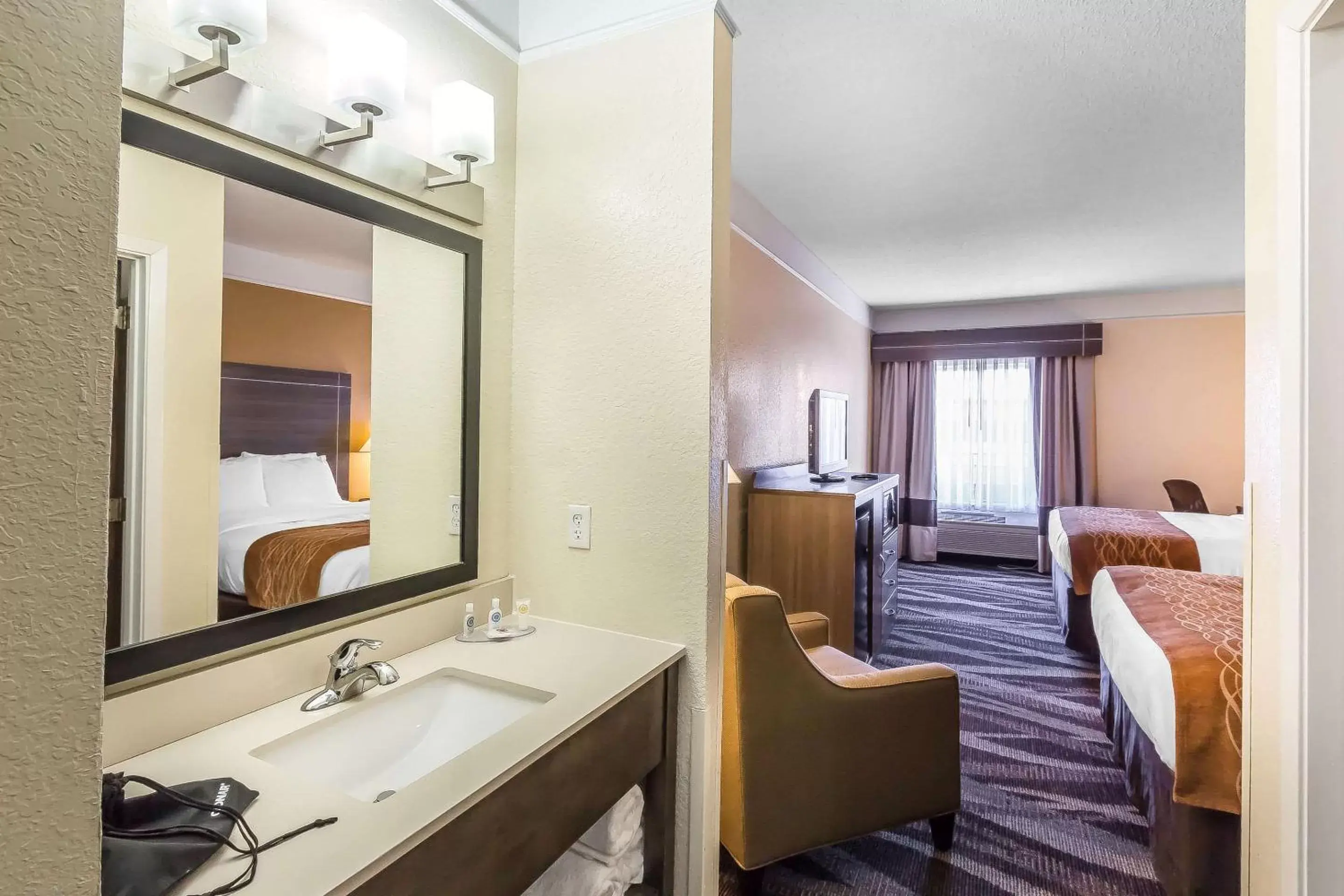 Photo of the whole room, Bed in Comfort Inn near Frost Bank Center Photo of the whole room, Bed in Comfort Inn near Frost Bank Center