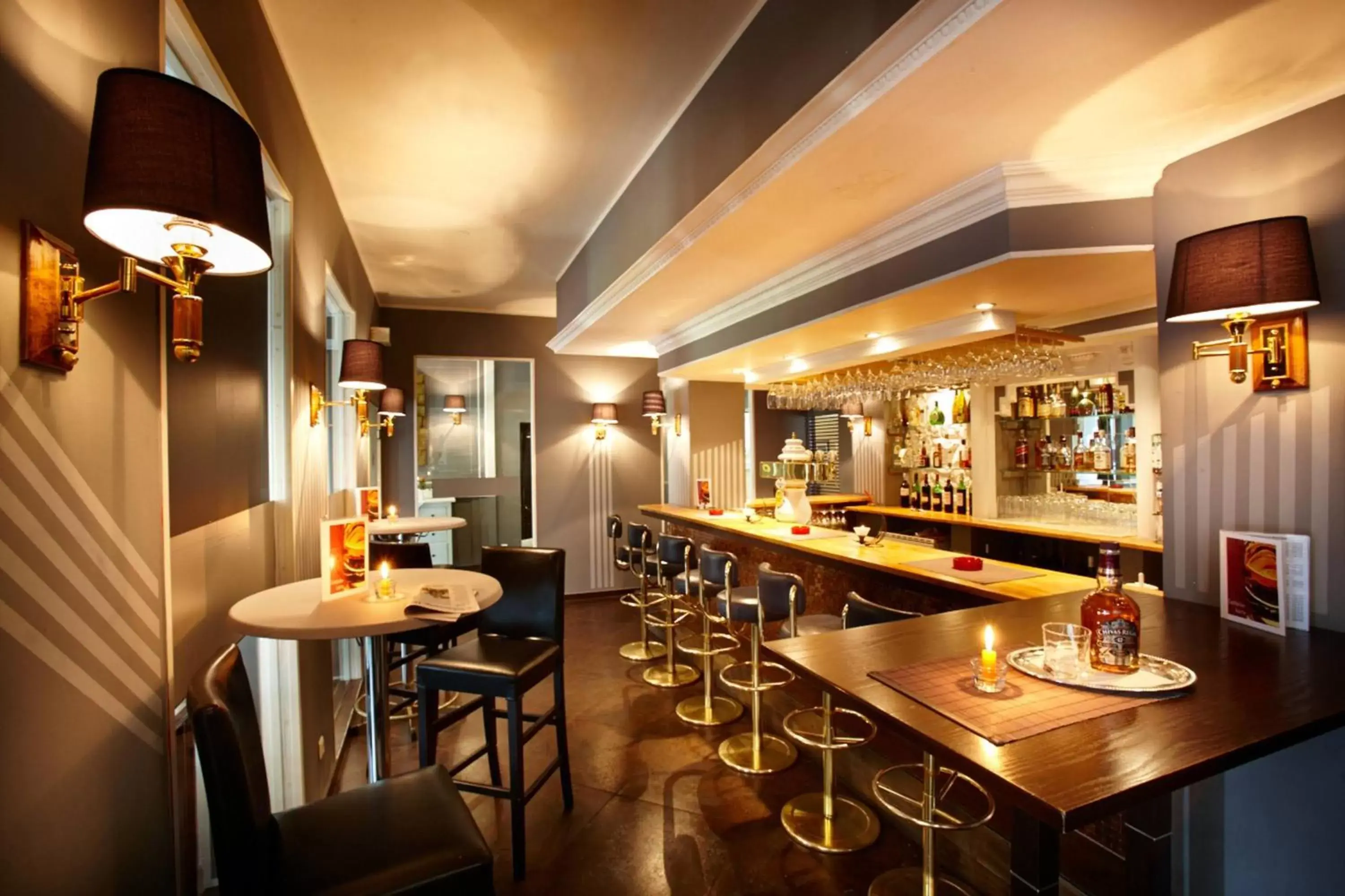 Lounge or bar in Hotel Plöner See by Tulip Inn Lounge or bar in Hotel Plöner See by Tulip Inn