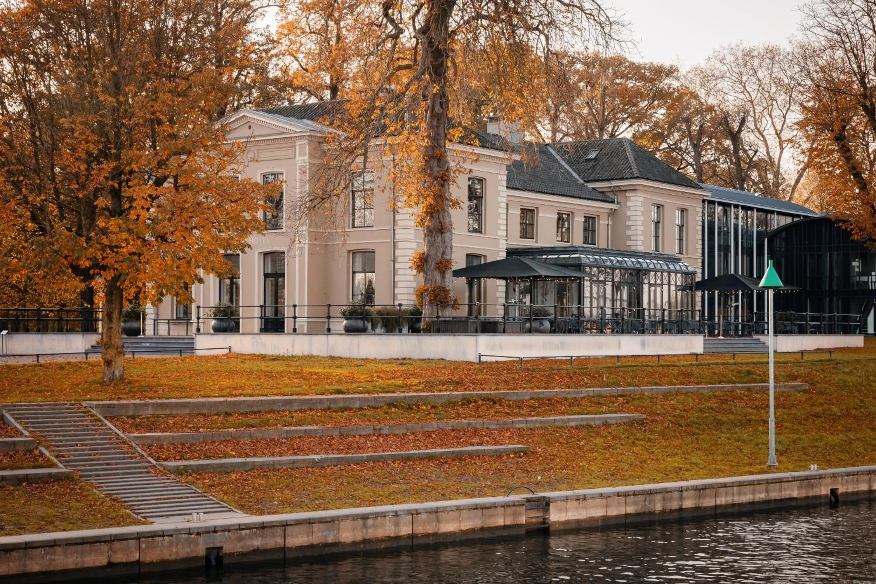 Property Building in Pillows Luxury Boutique Hotel aan de IJssel