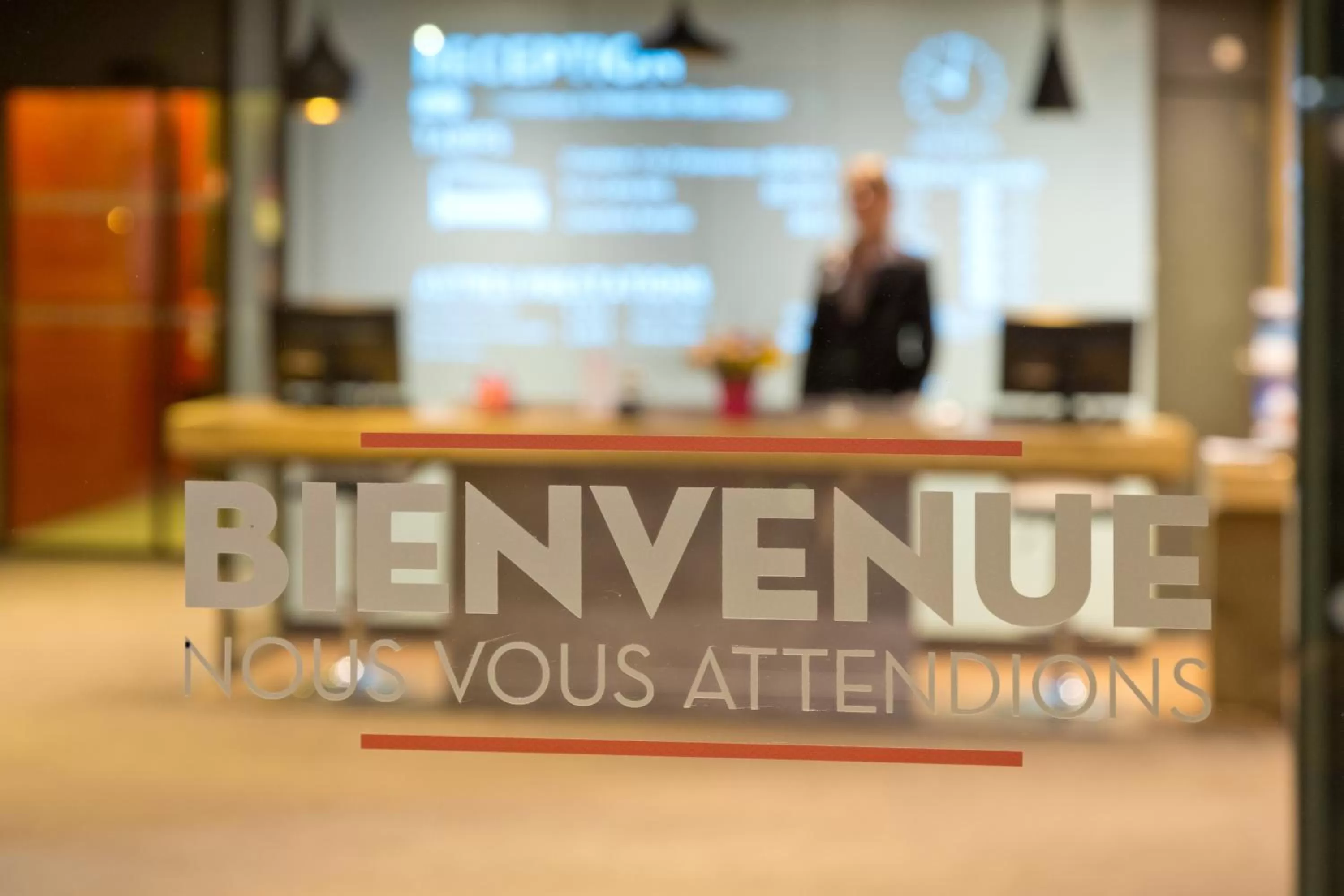 Lobby or reception in ibis Saint Dizier