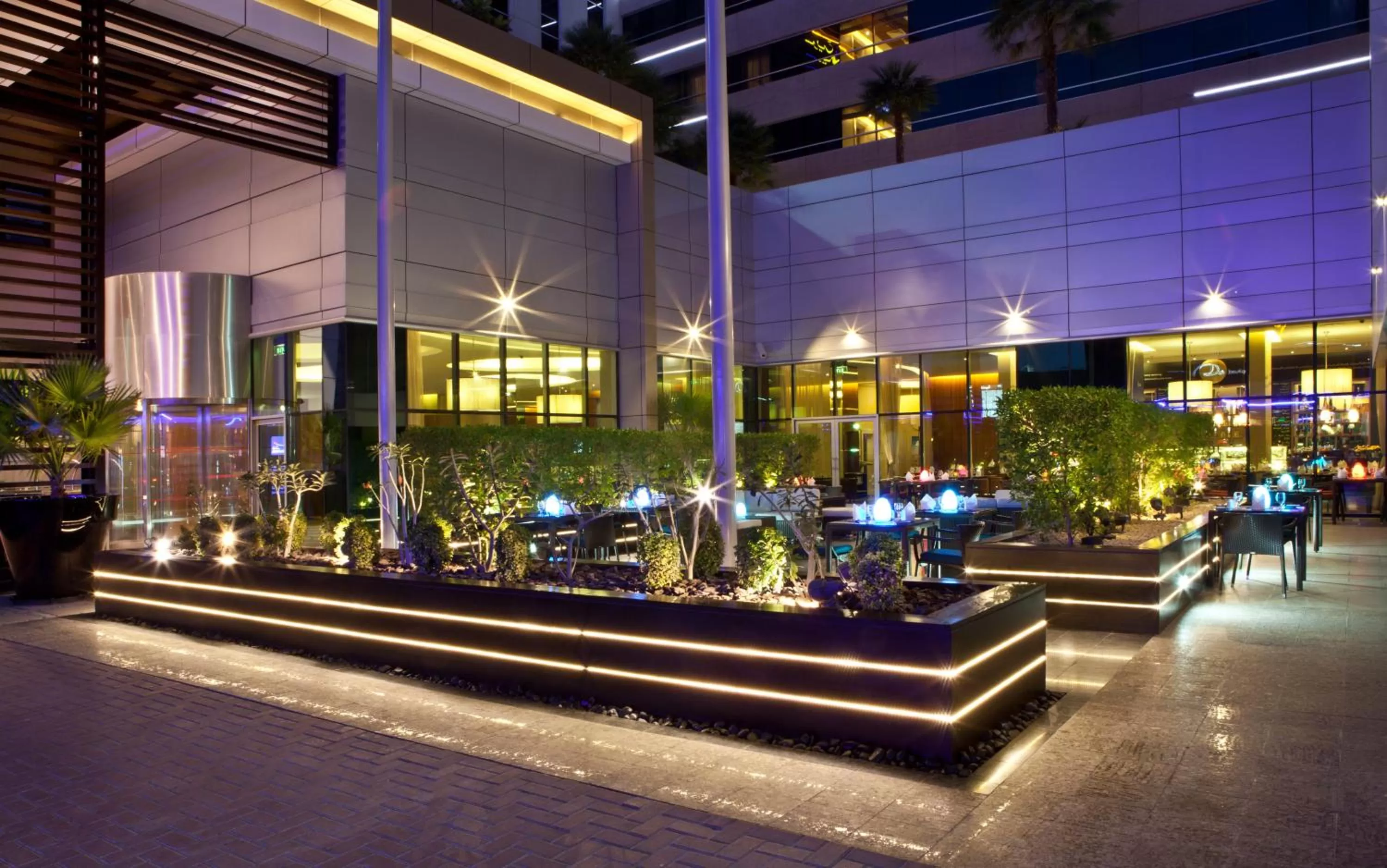 Restaurant/places to eat in Novotel Suites Mall Avenue Dubai