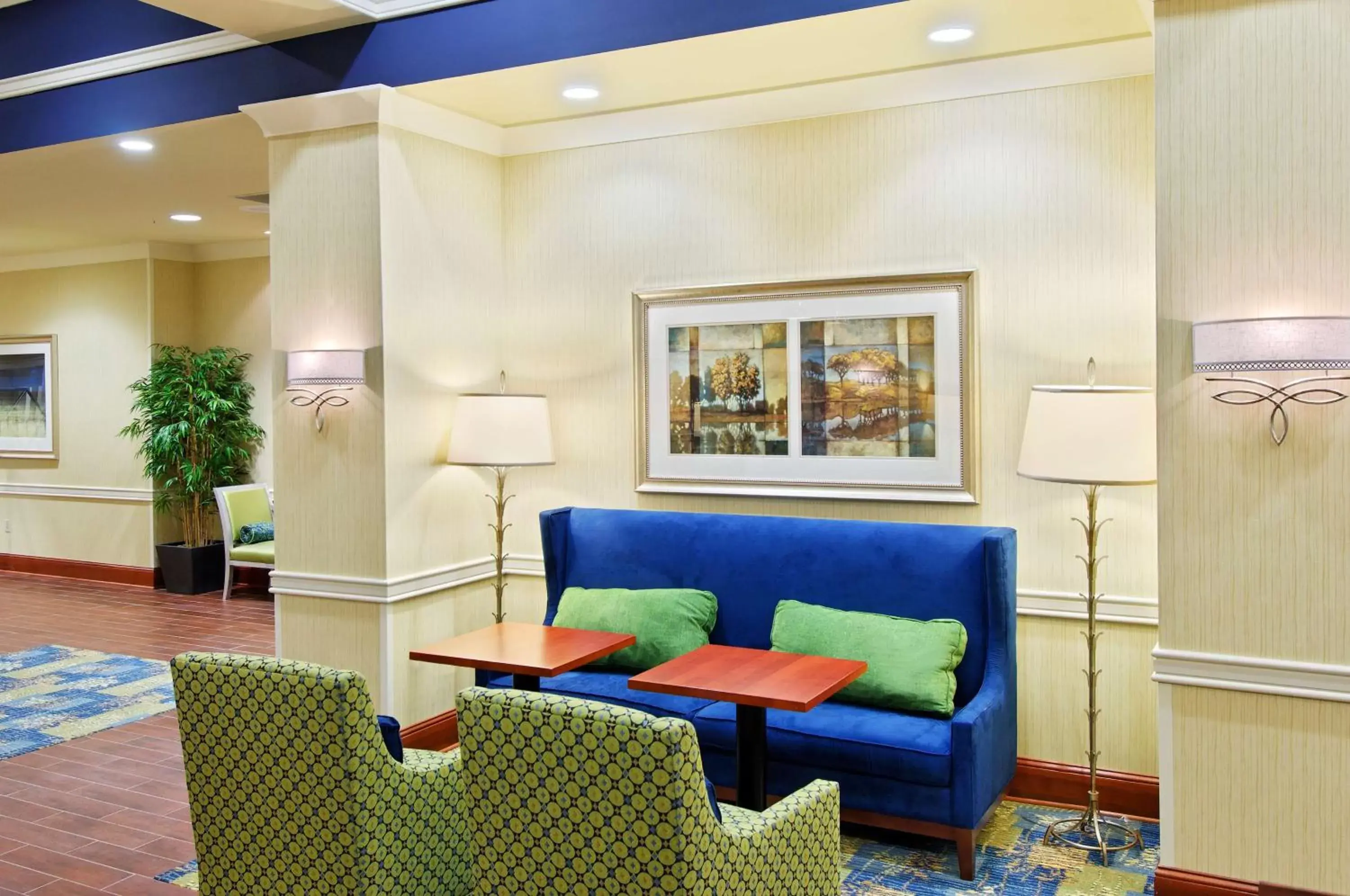 Lobby or reception, Seating Area in Hampton Inn & Suites Knoxville-Turkey Creek