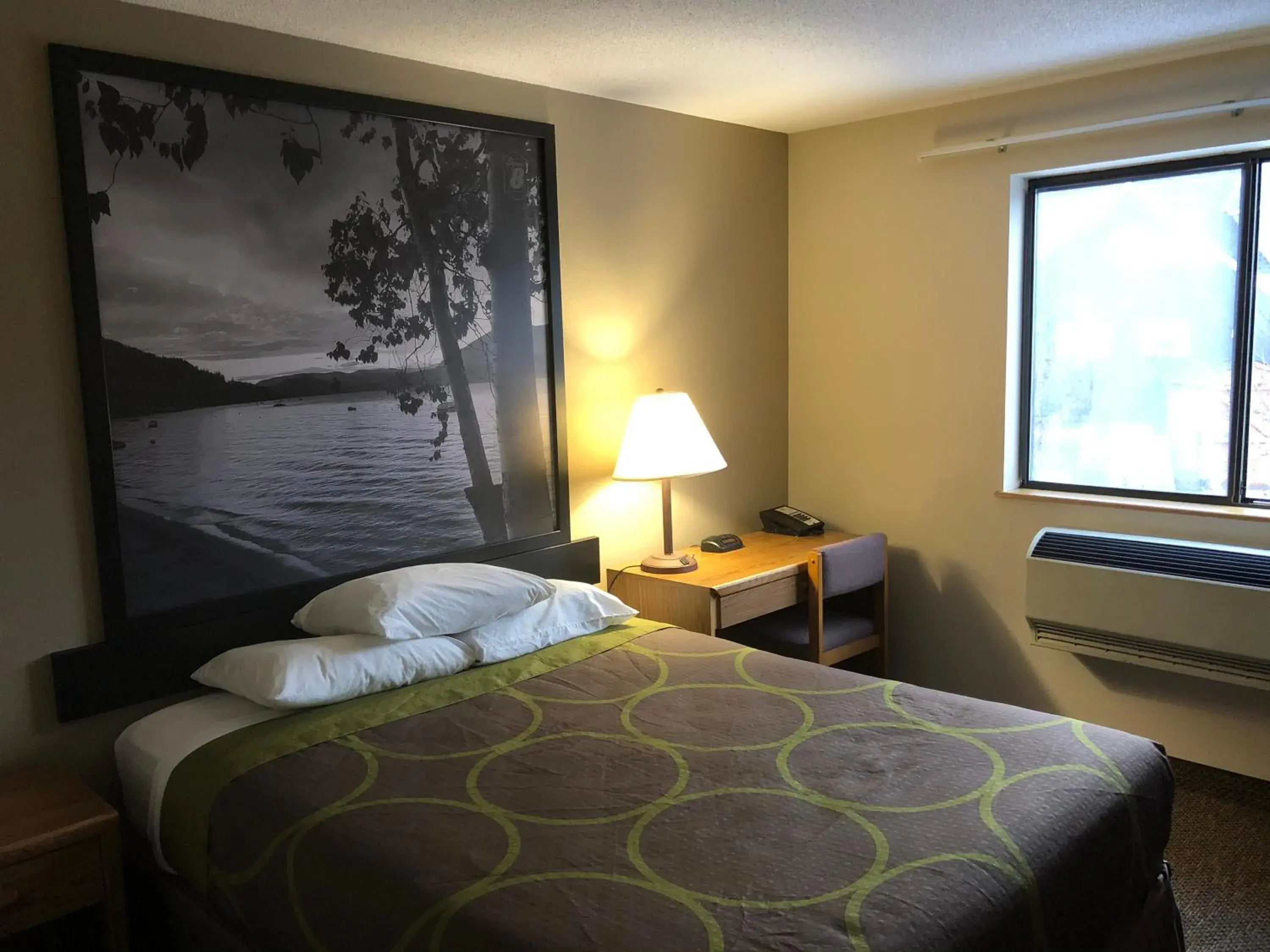 Bed in Super 8 by Wyndham Salmon Arm