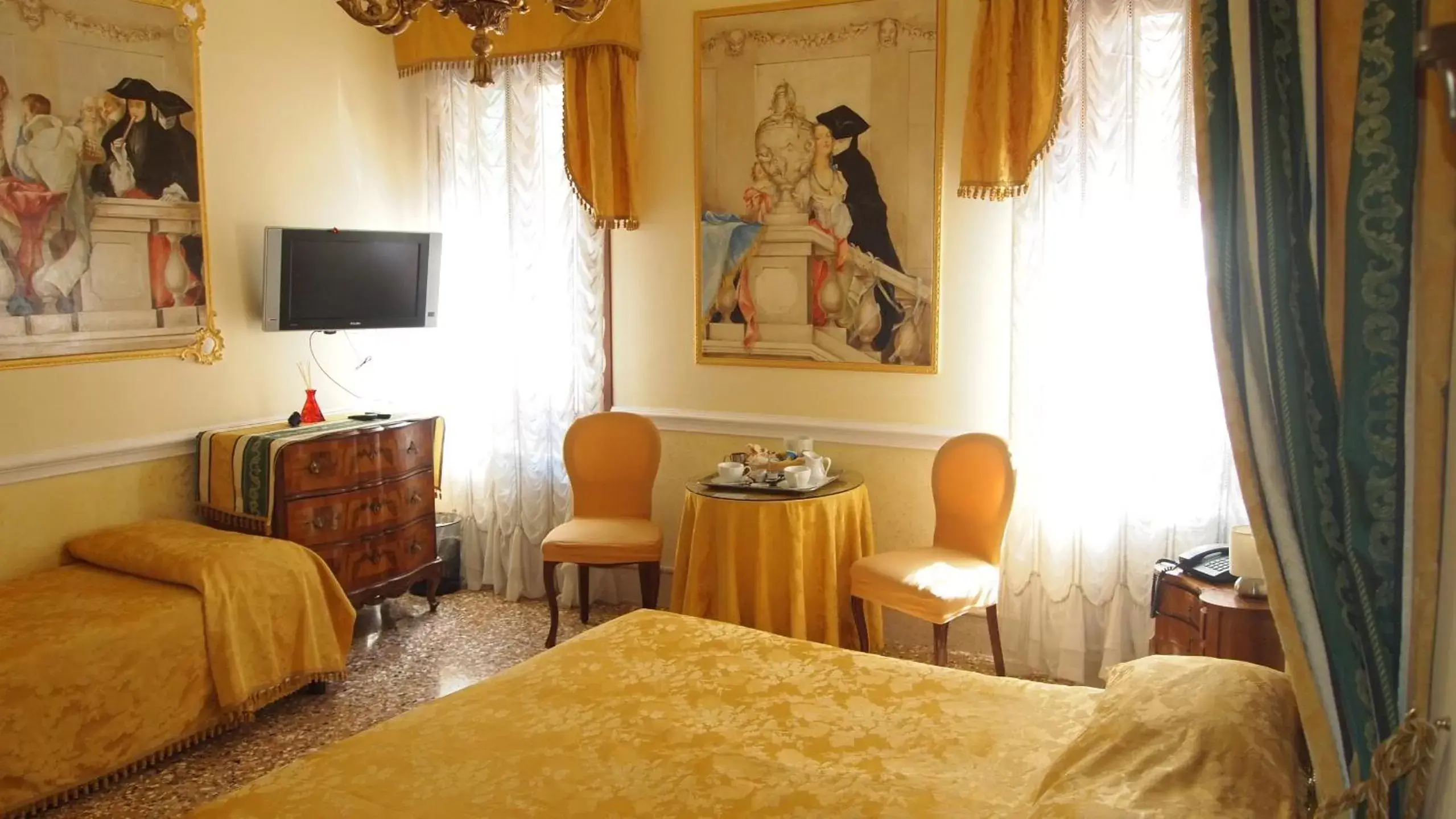 Photo of the whole room, Bed in Casa Fenice