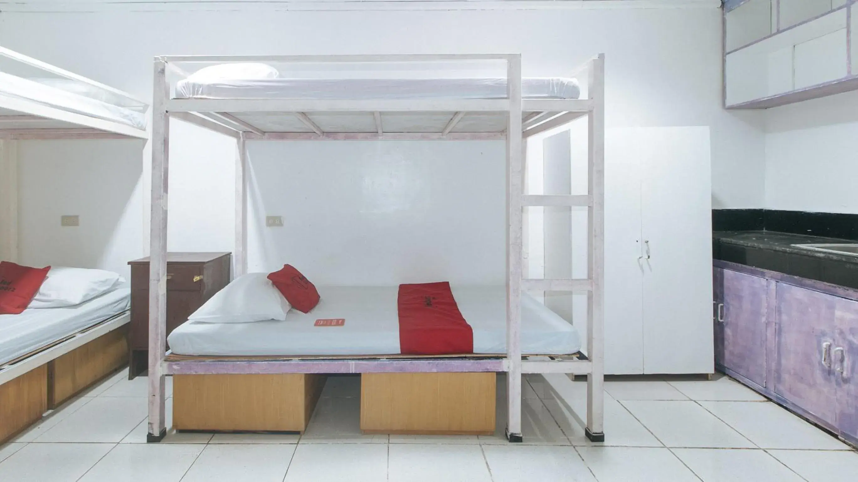 Bunk Bed in OYO 809 Crowne One Condo