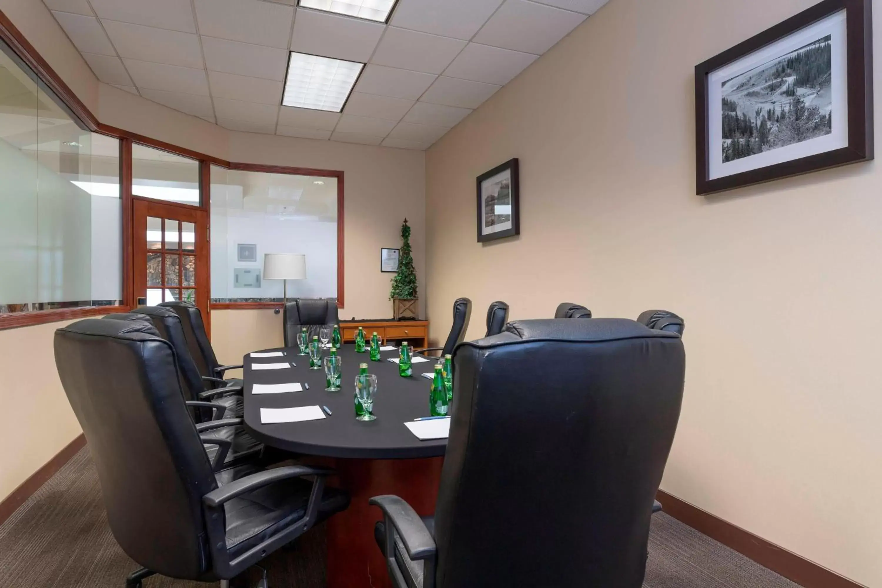 Meeting/conference room in Four Points by Sheraton Edmonton South