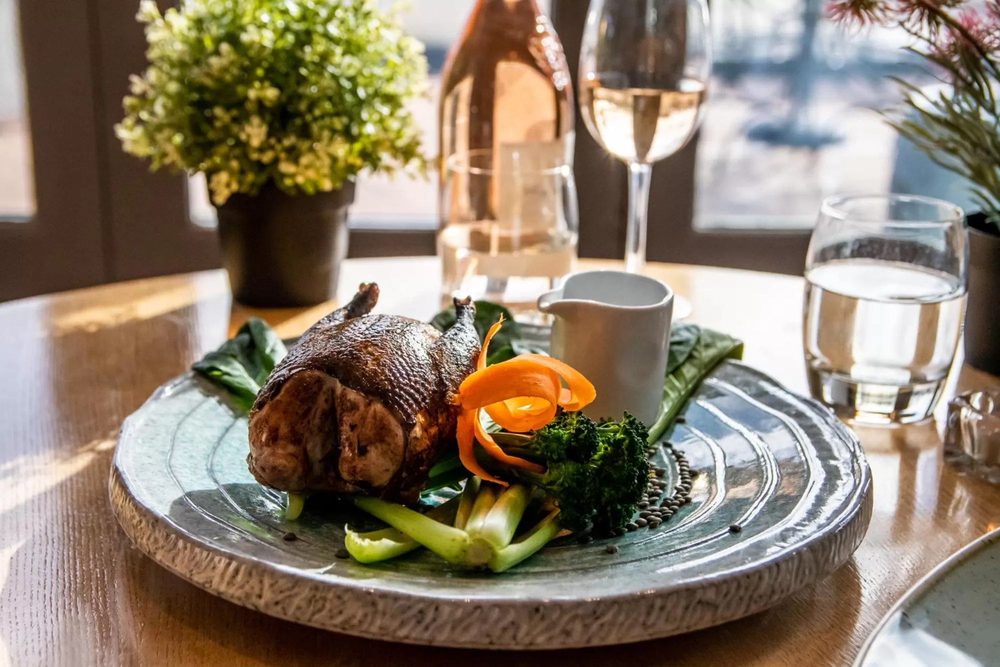 Food and drinks in Pebble Beach Seaview Restaurant & Rooms